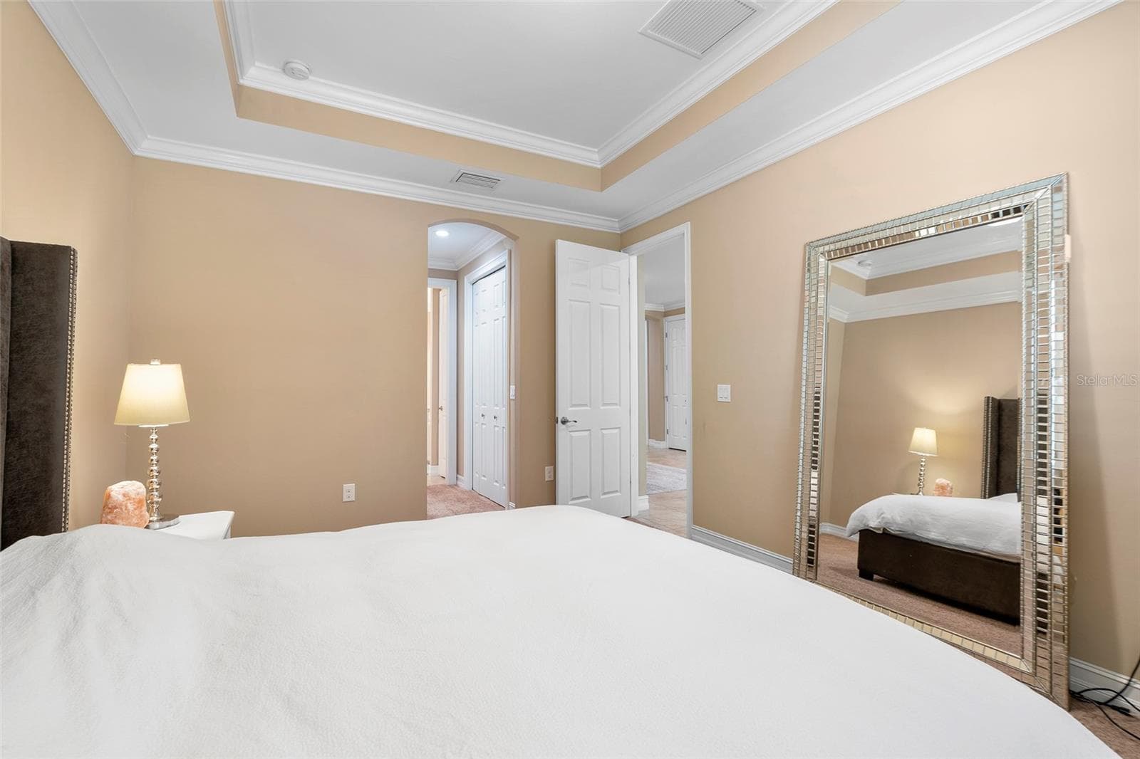 1015 BLUFFWOOD DRIVE — photo 16 of 44