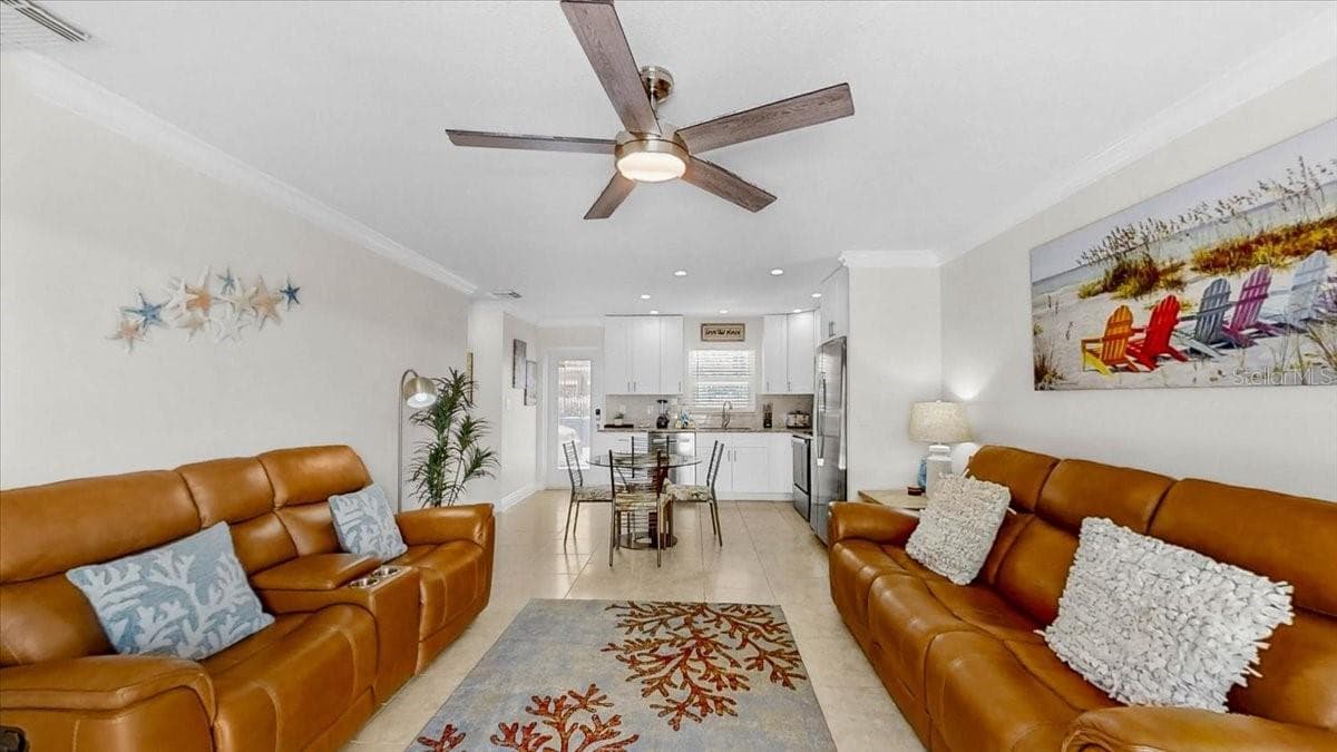 5830 MIDNIGHT PASS ROAD — photo 14 of 46