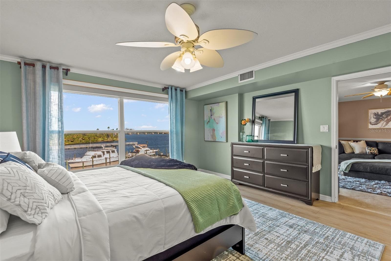 533 MARINA POINT DRIVE — photo 22 of 41