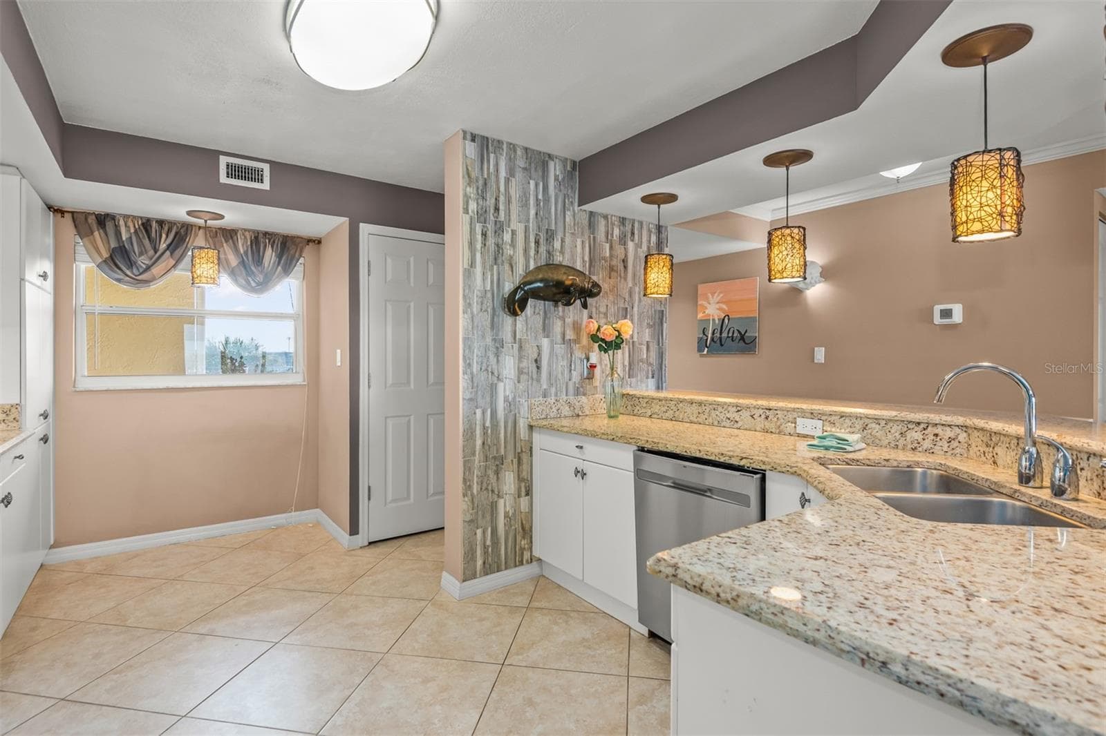 533 MARINA POINT DRIVE — photo 16 of 41