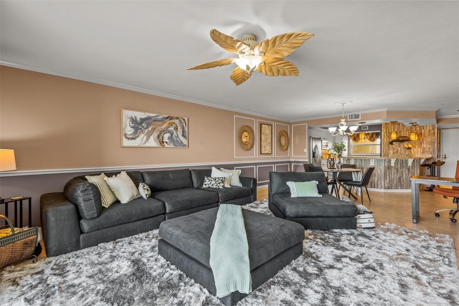 533 MARINA POINT DRIVE — photo 9 of 41