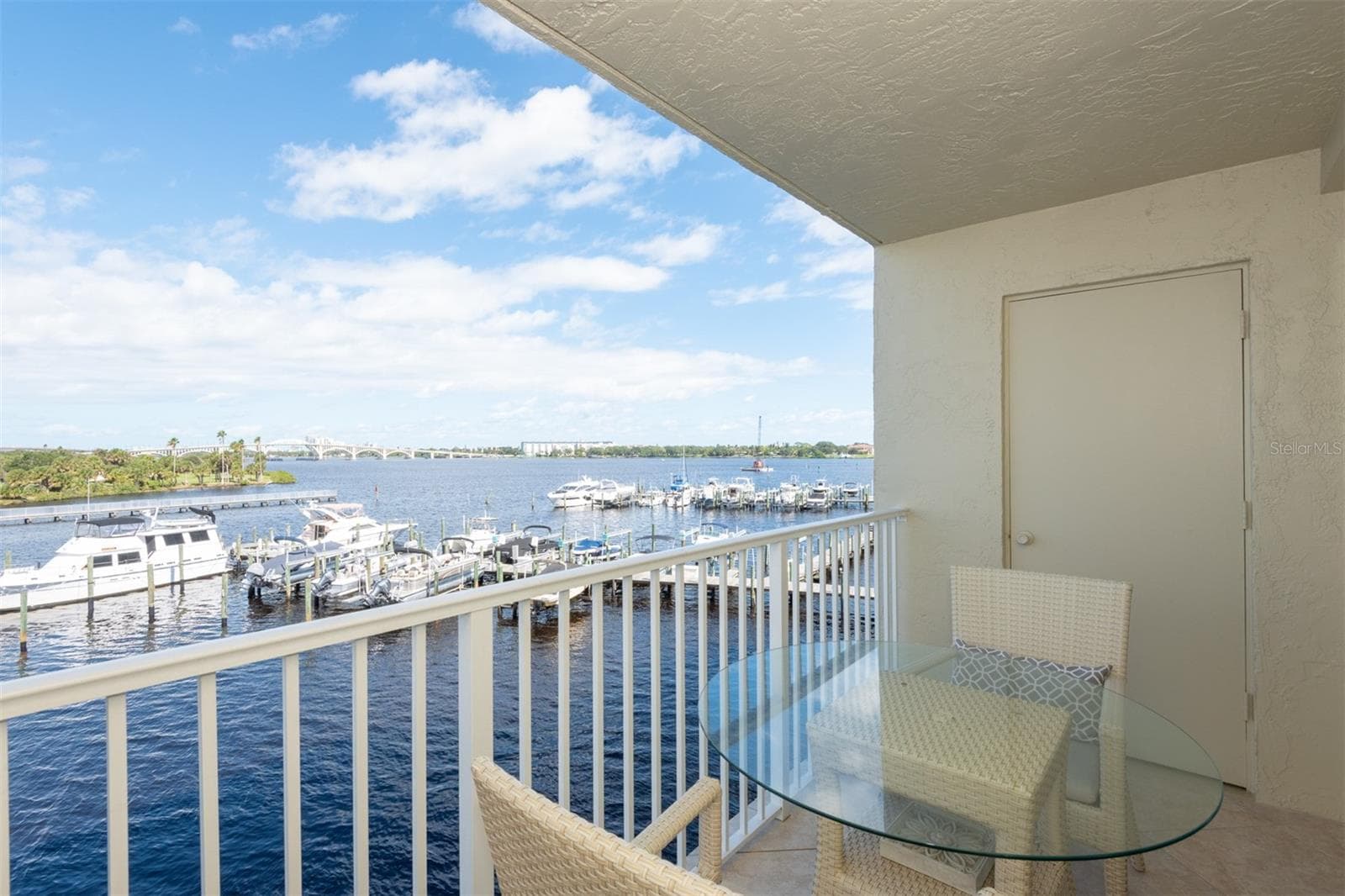 533 MARINA POINT DRIVE — photo 6 of 41