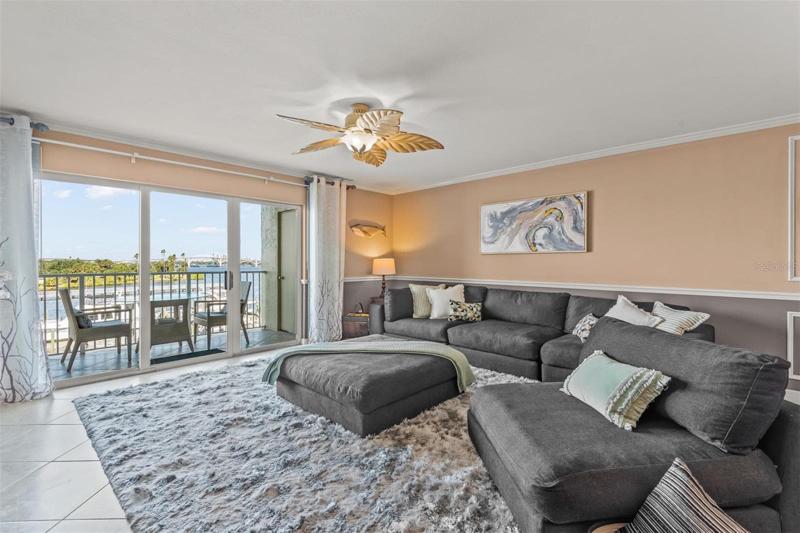 533 MARINA POINT DRIVE — photo 3 of 41