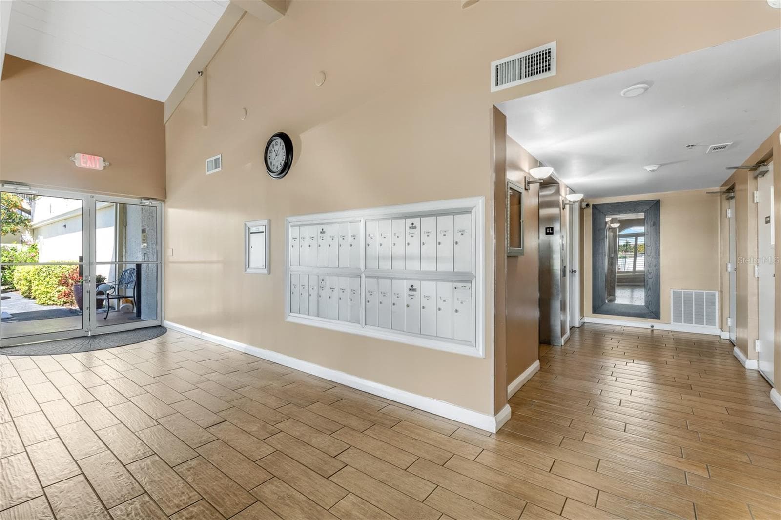 533 MARINA POINT DRIVE — photo 39 of 41