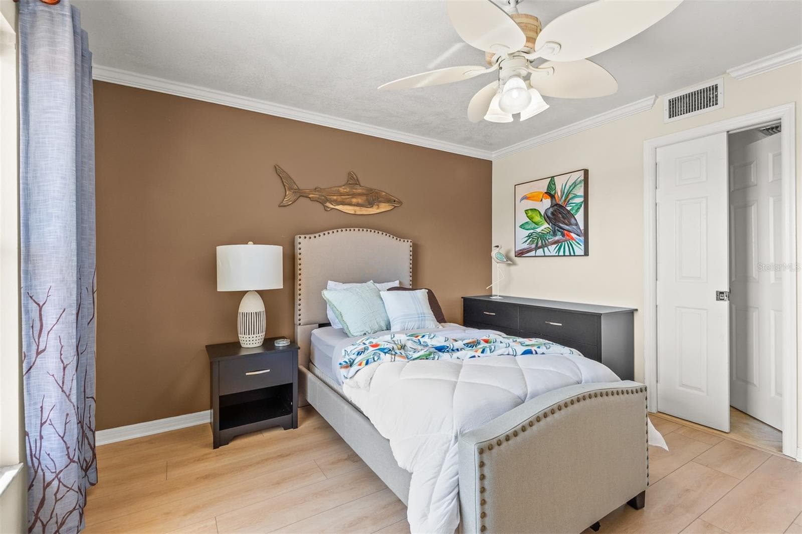 533 MARINA POINT DRIVE — photo 27 of 41
