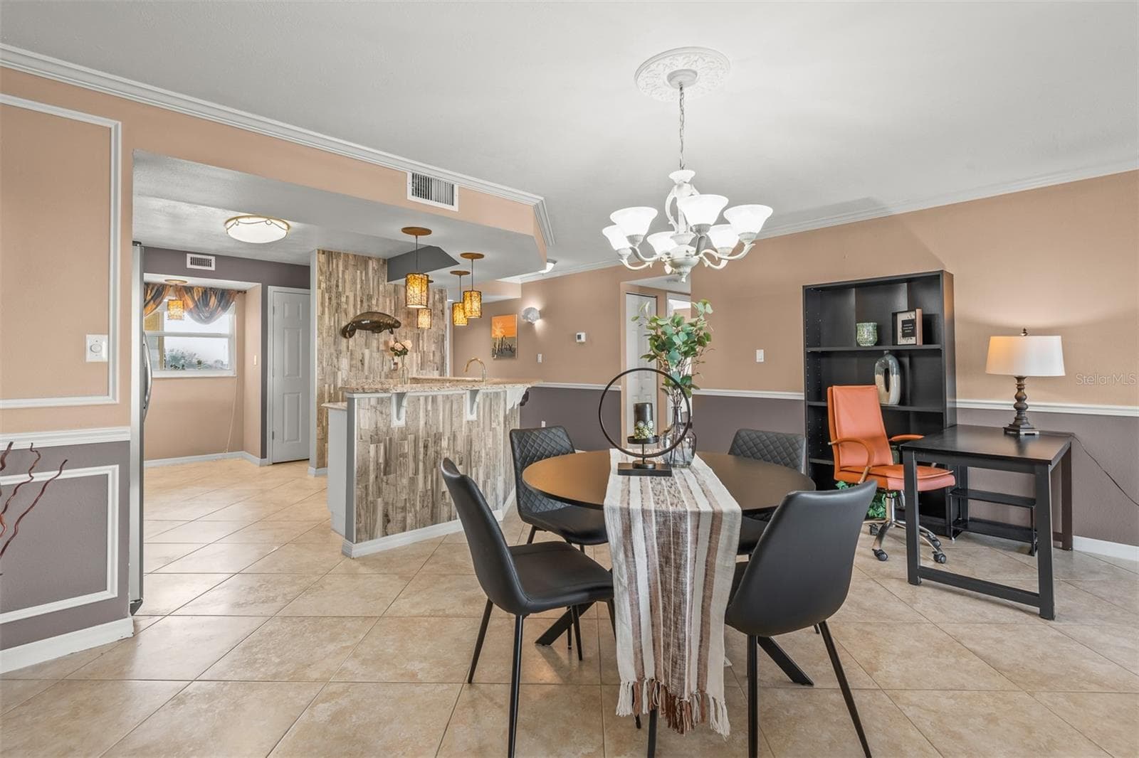 533 MARINA POINT DRIVE — photo 12 of 41