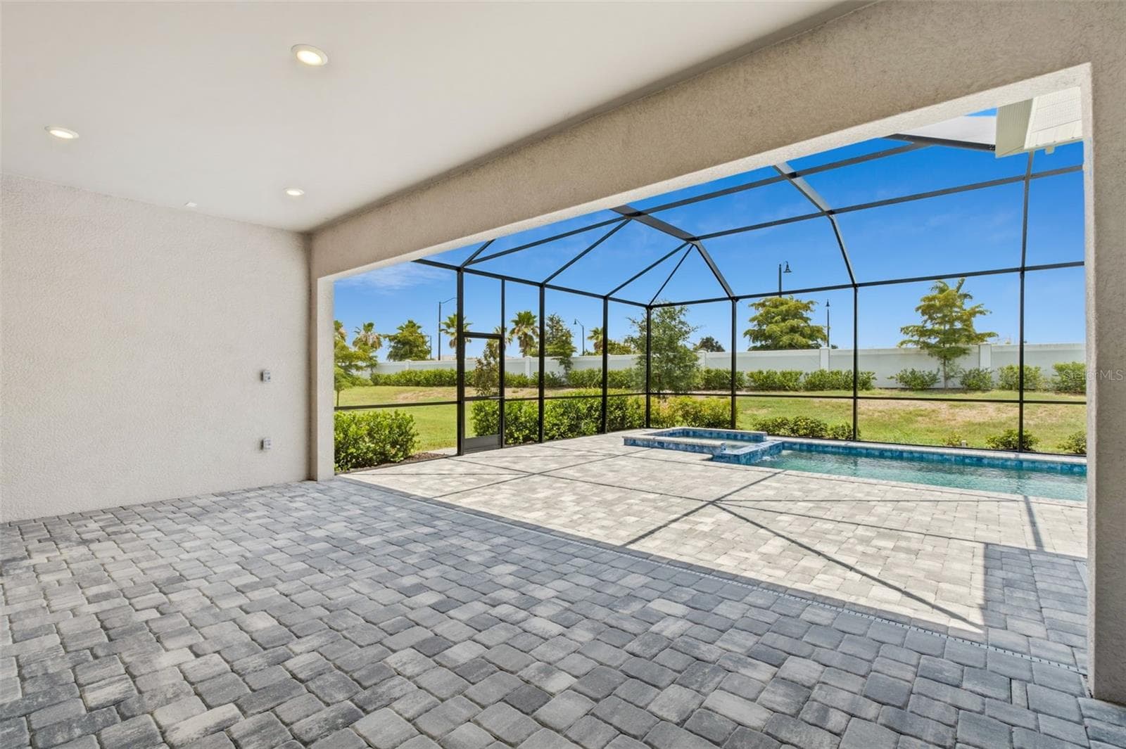 17300 JADESTONE COURT — photo 42 of 87