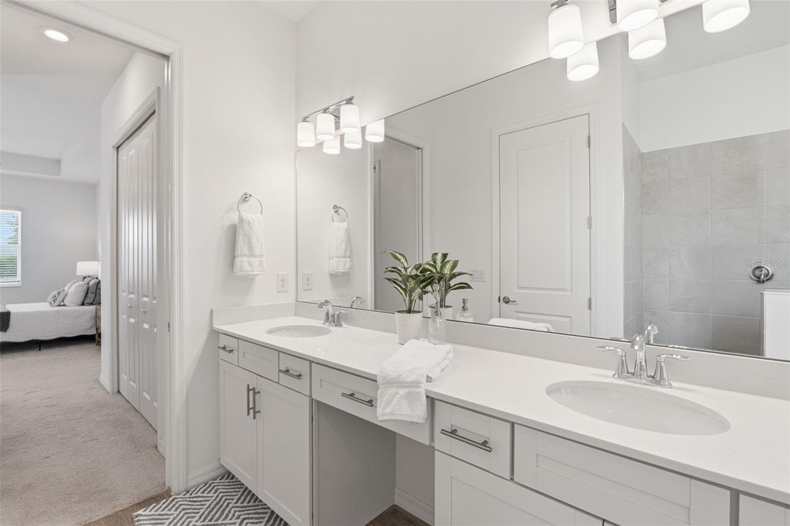 17300 JADESTONE COURT — photo 33 of 87