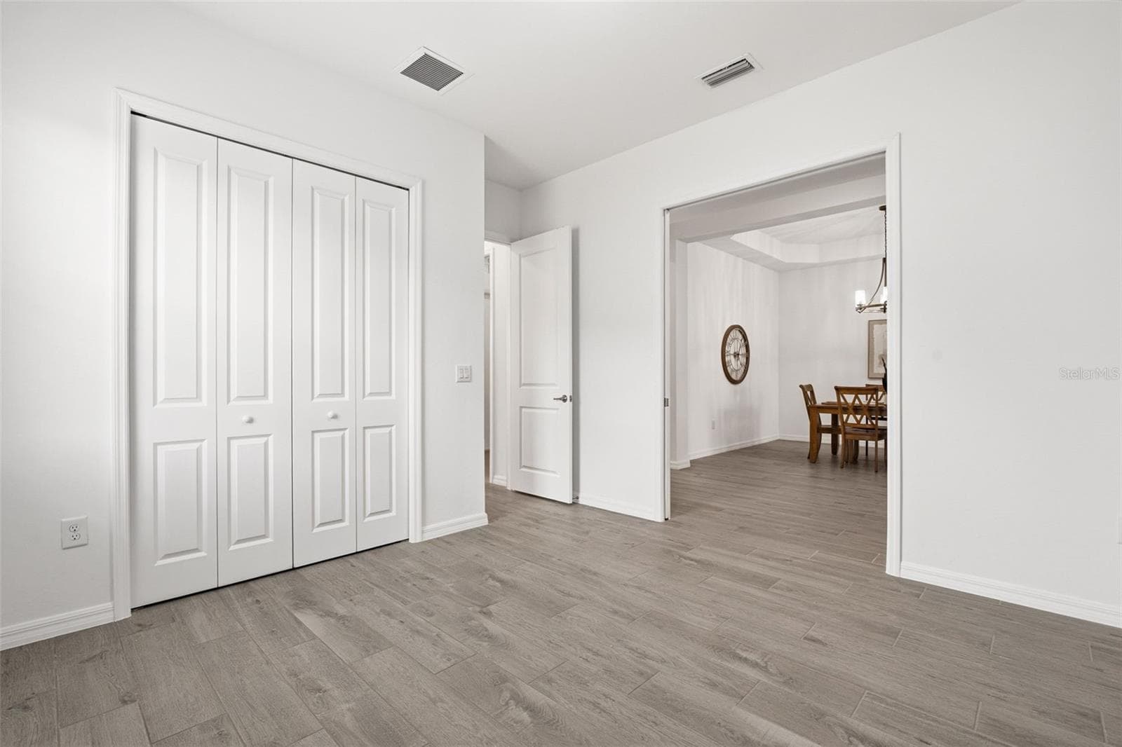 17300 JADESTONE COURT — photo 39 of 87