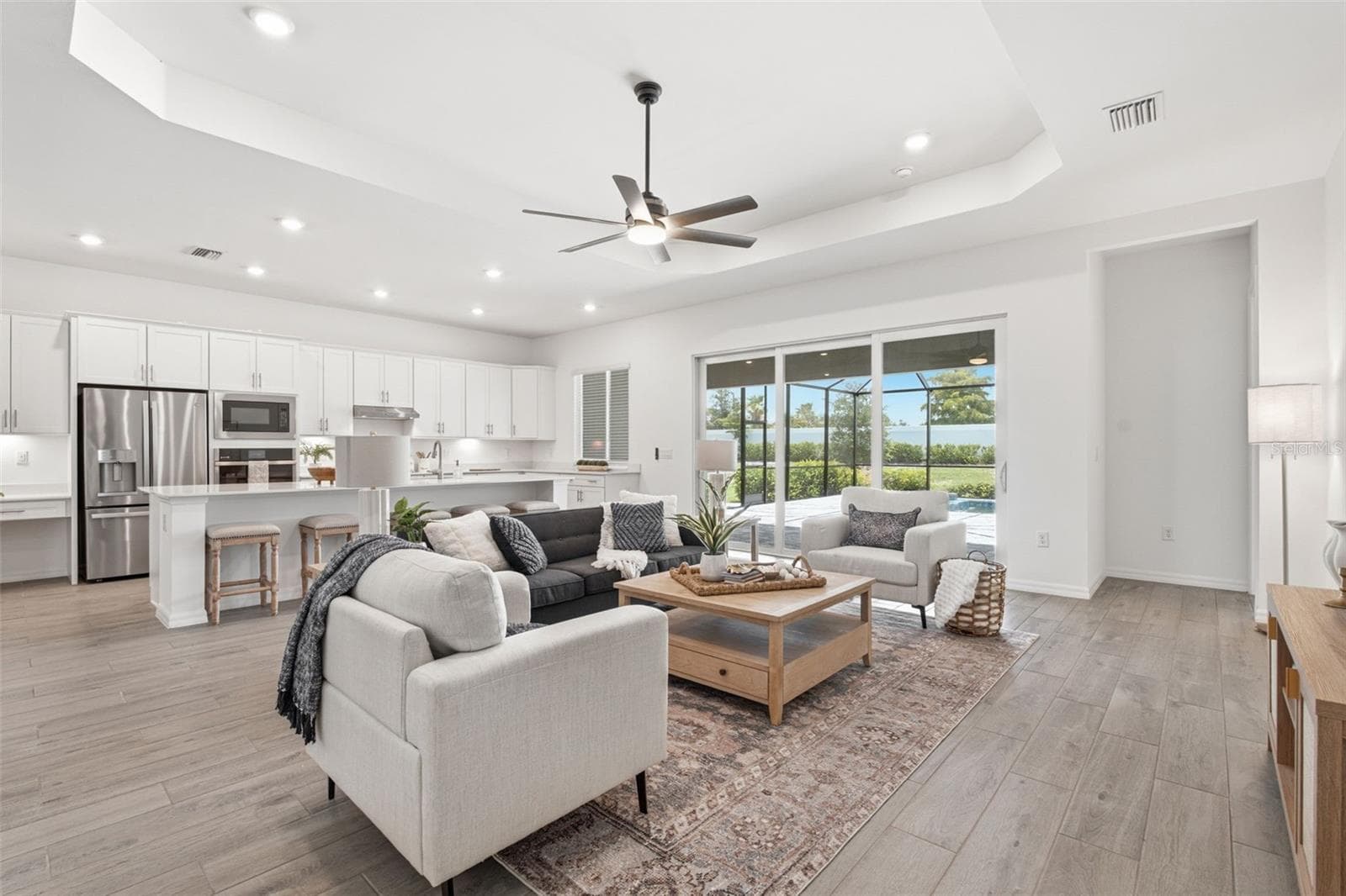 17300 JADESTONE COURT — photo 8 of 87
