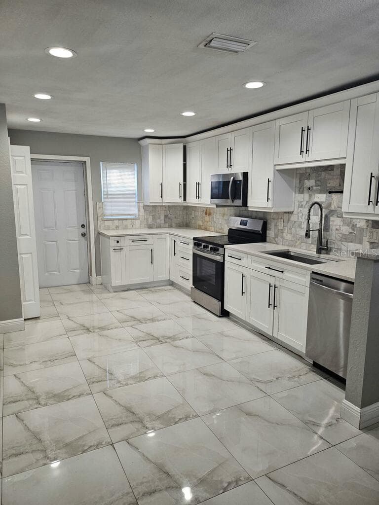8115 SEMMES STREET — photo 3 of 12