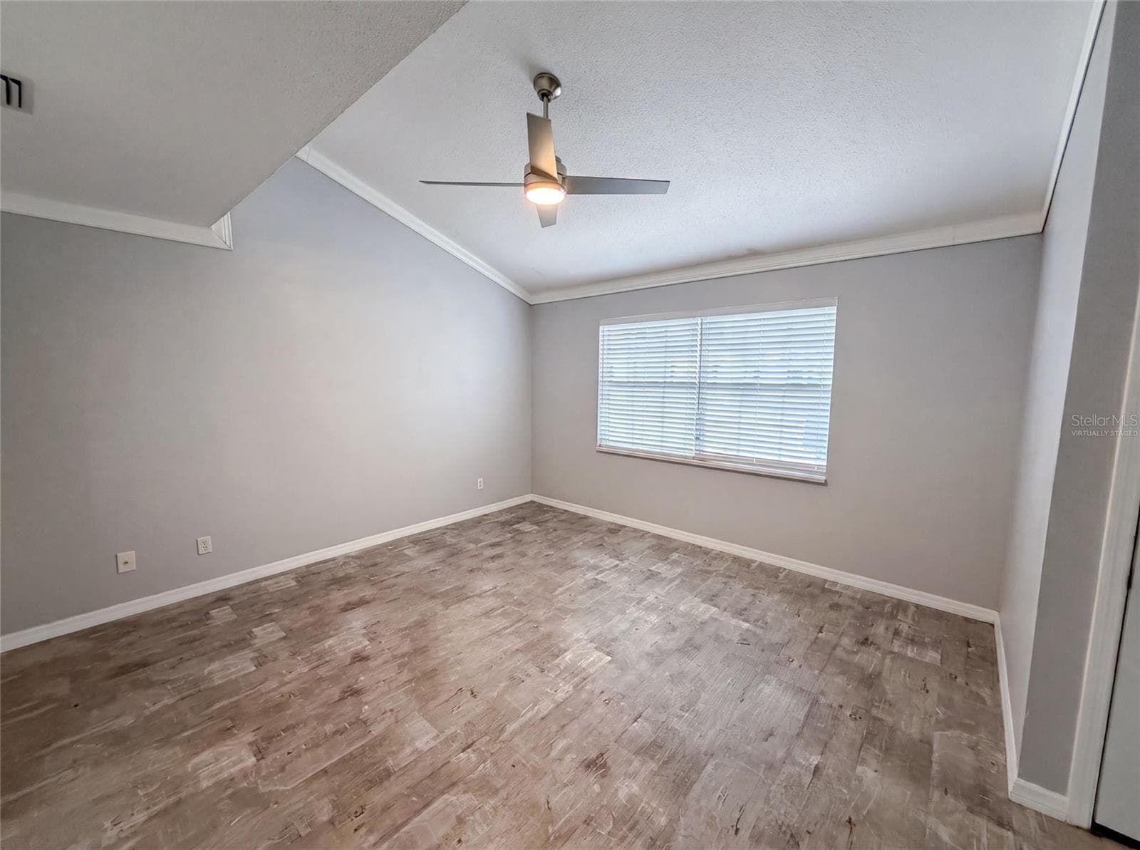 2308 PARK AVENUE — photo 4 of 21