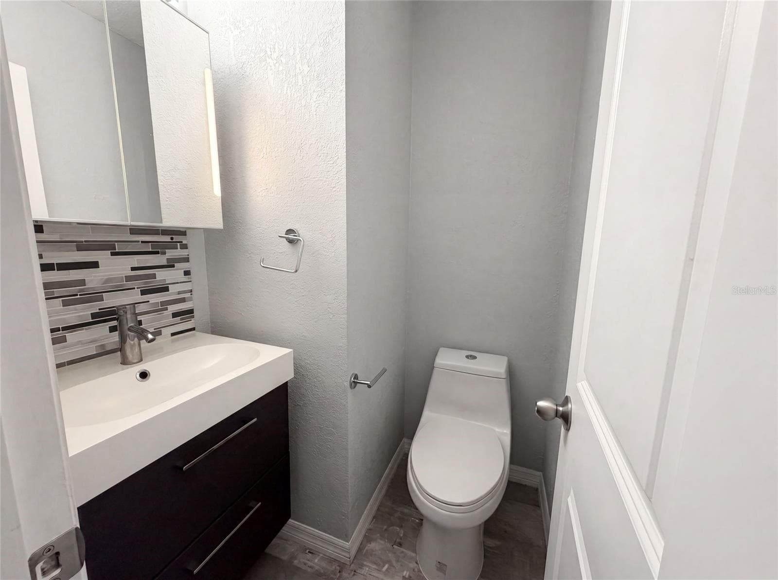 2308 PARK AVENUE — photo 15 of 21