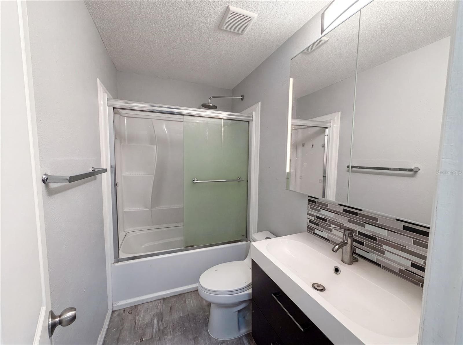 2308 PARK AVENUE — photo 10 of 21