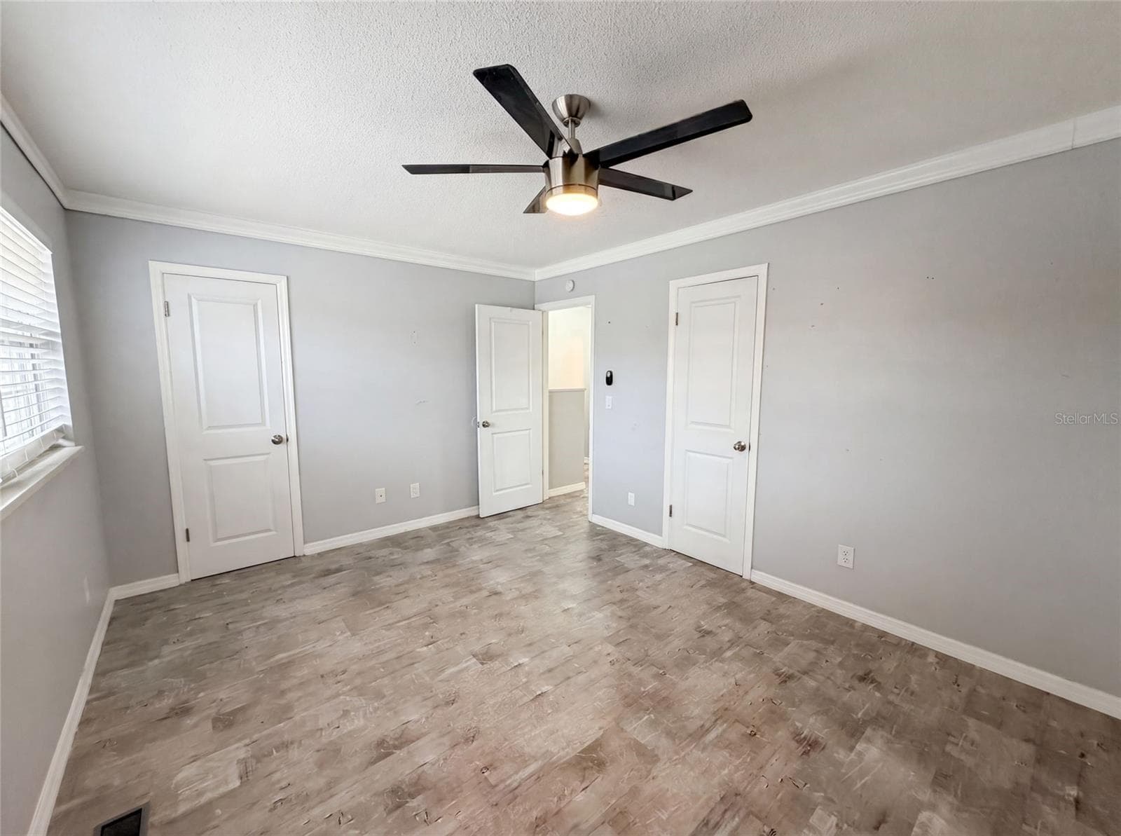 2308 PARK AVENUE — photo 9 of 21