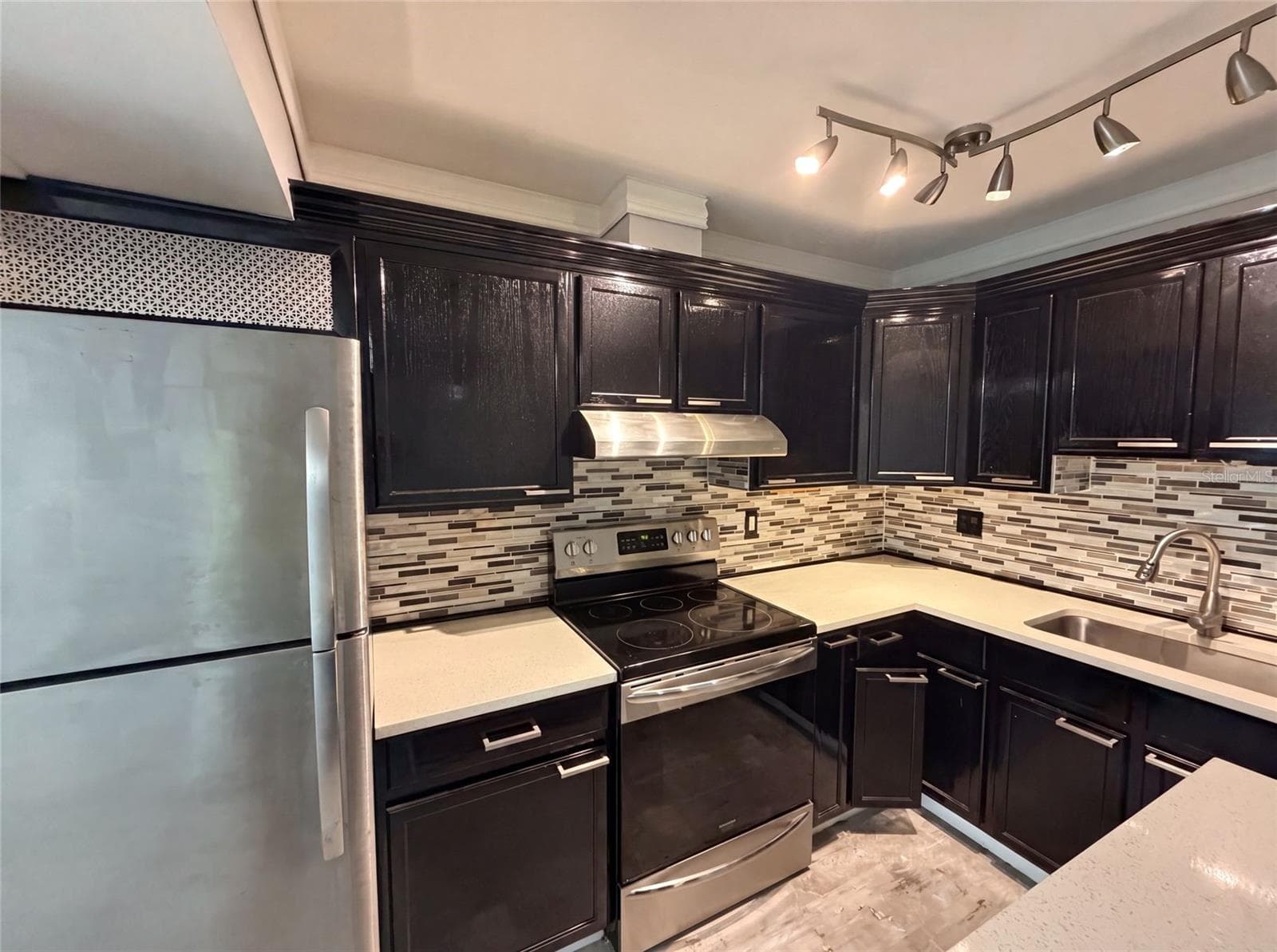2308 PARK AVENUE — photo 17 of 21