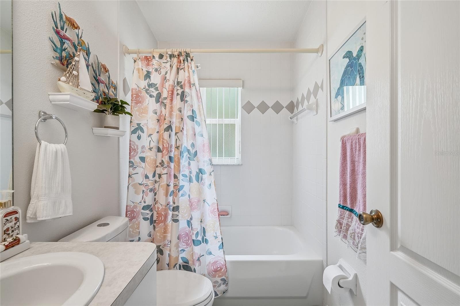 12512 HOLLYBROOK LANE — photo 7 of 42