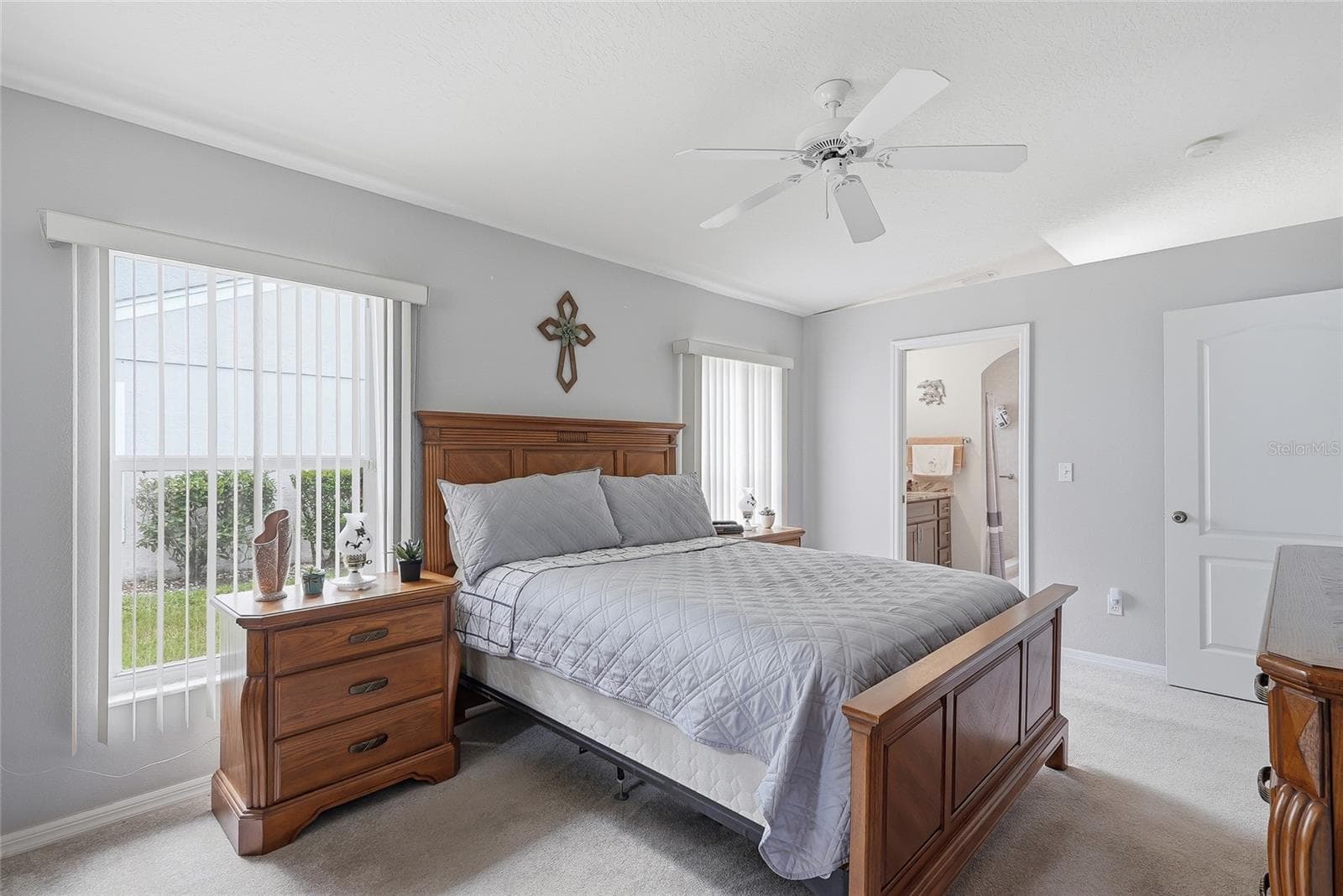12512 HOLLYBROOK LANE — photo 19 of 42