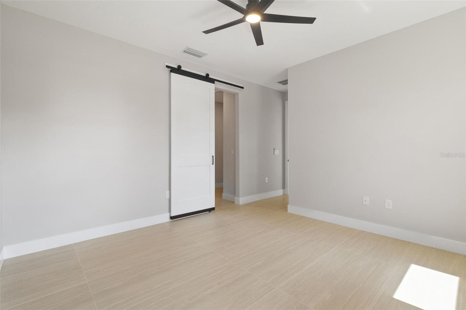 1099 CAZENOVIA STREET — photo 8 of 50