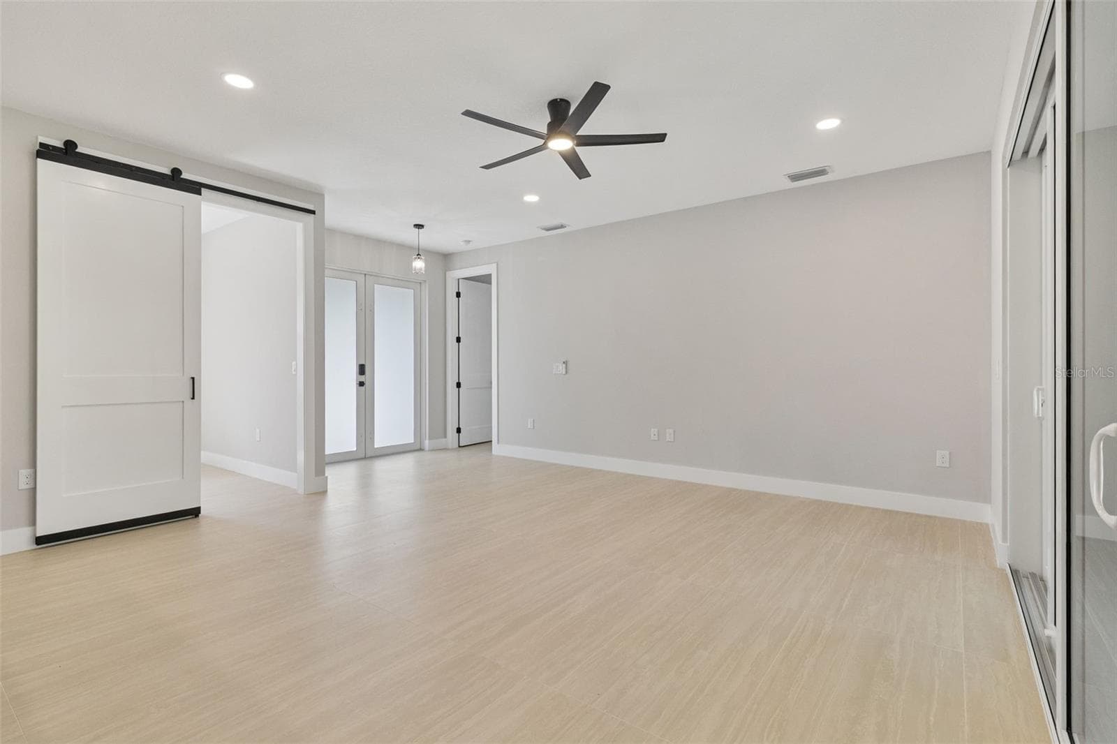 1099 CAZENOVIA STREET — photo 16 of 50