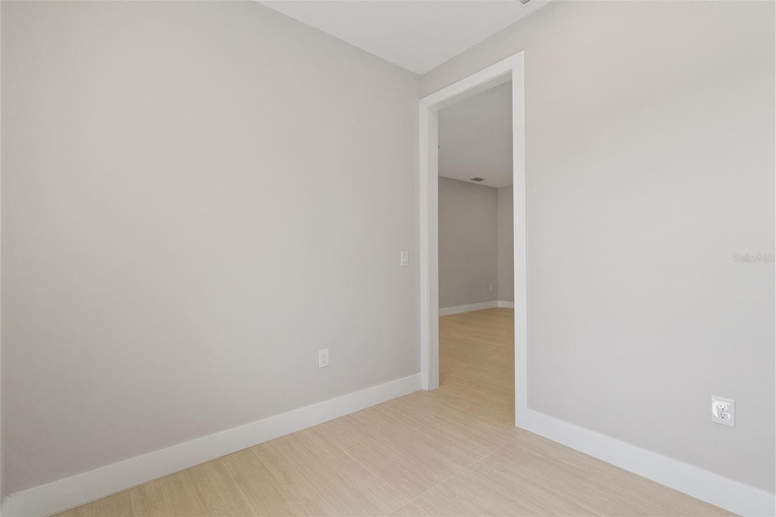 1099 CAZENOVIA STREET — photo 20 of 50