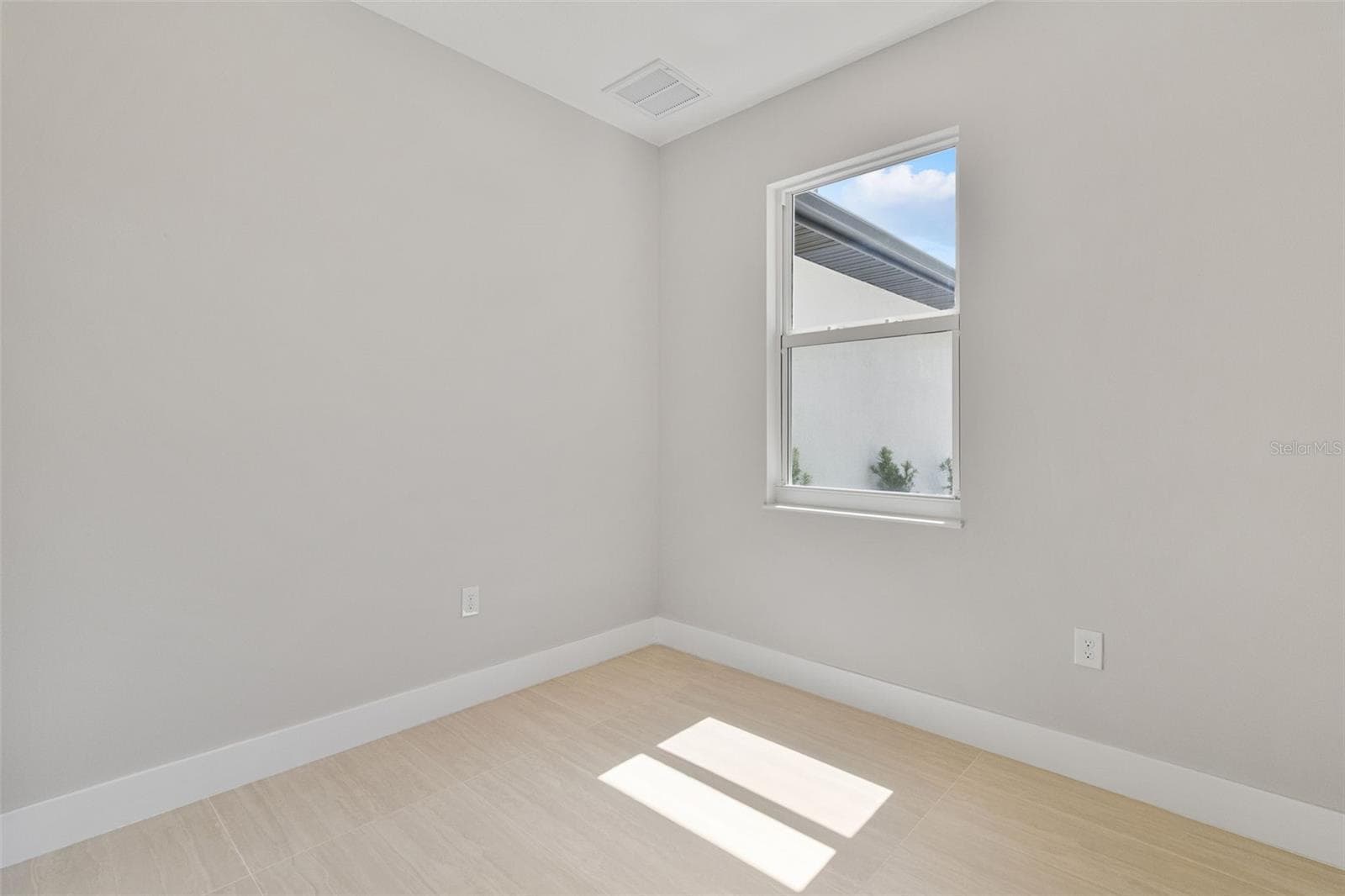 1099 CAZENOVIA STREET — photo 19 of 50