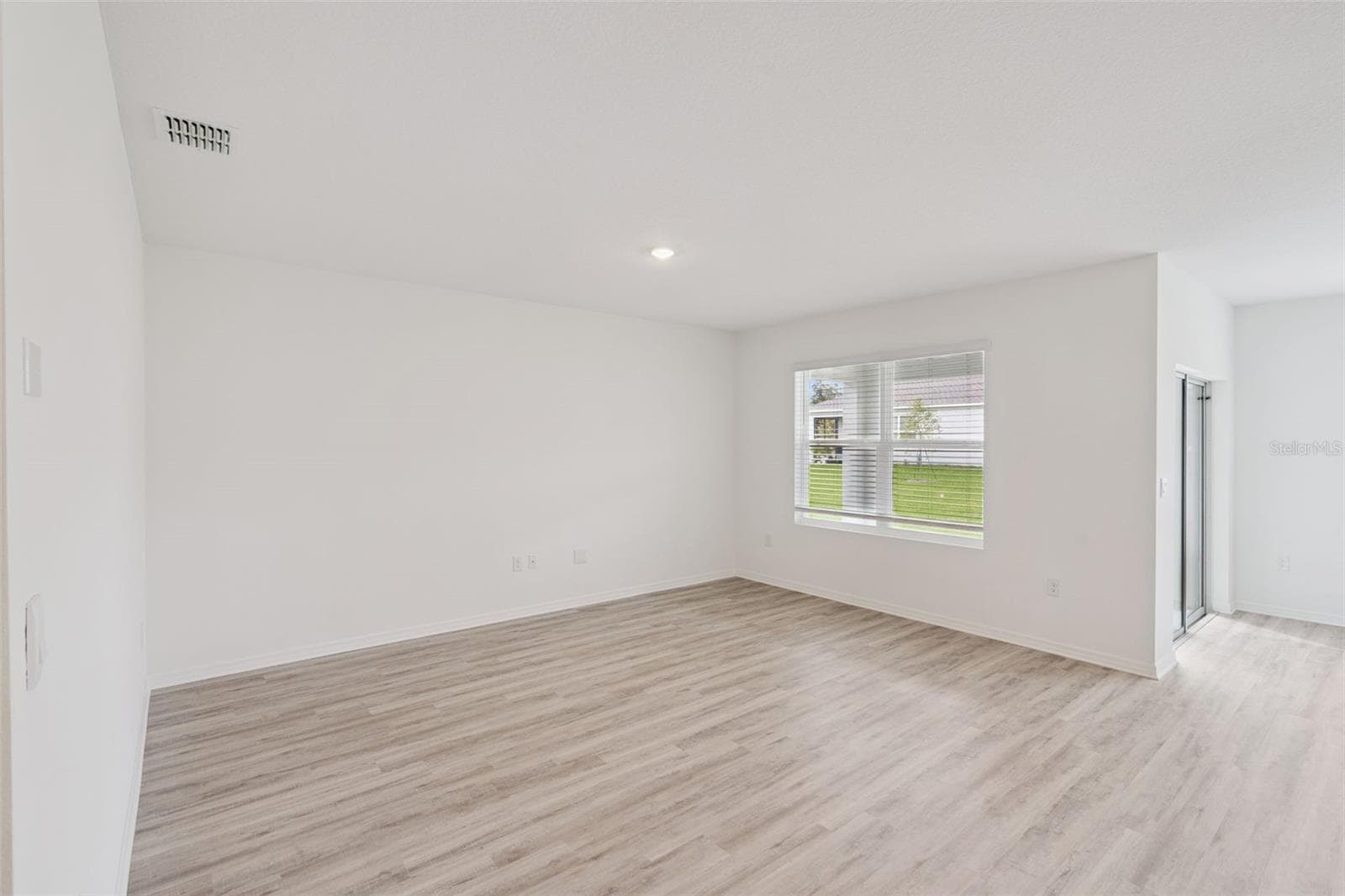 3542 RODEN ROAD — photo 4 of 18