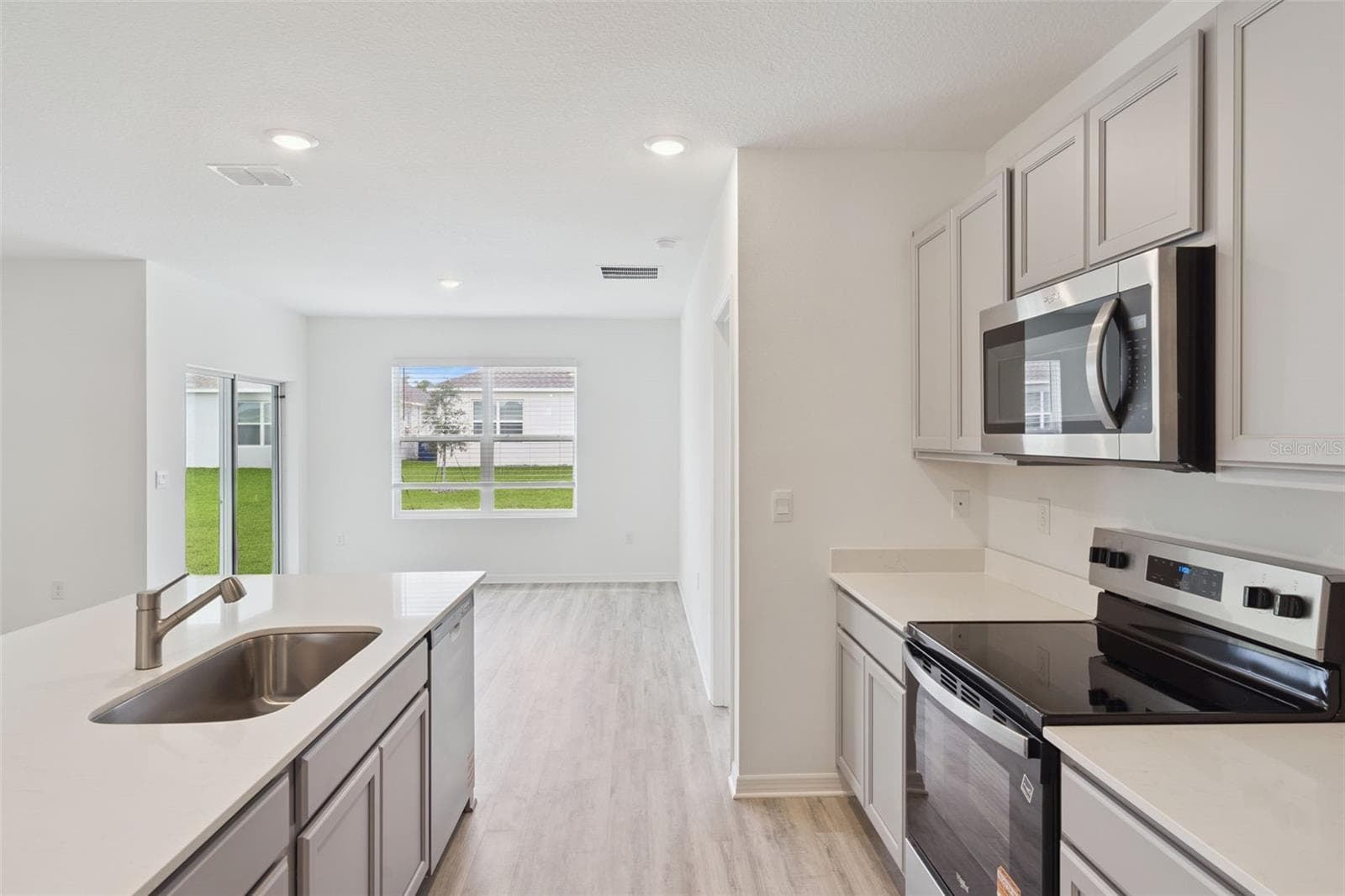 3542 RODEN ROAD — photo 7 of 18