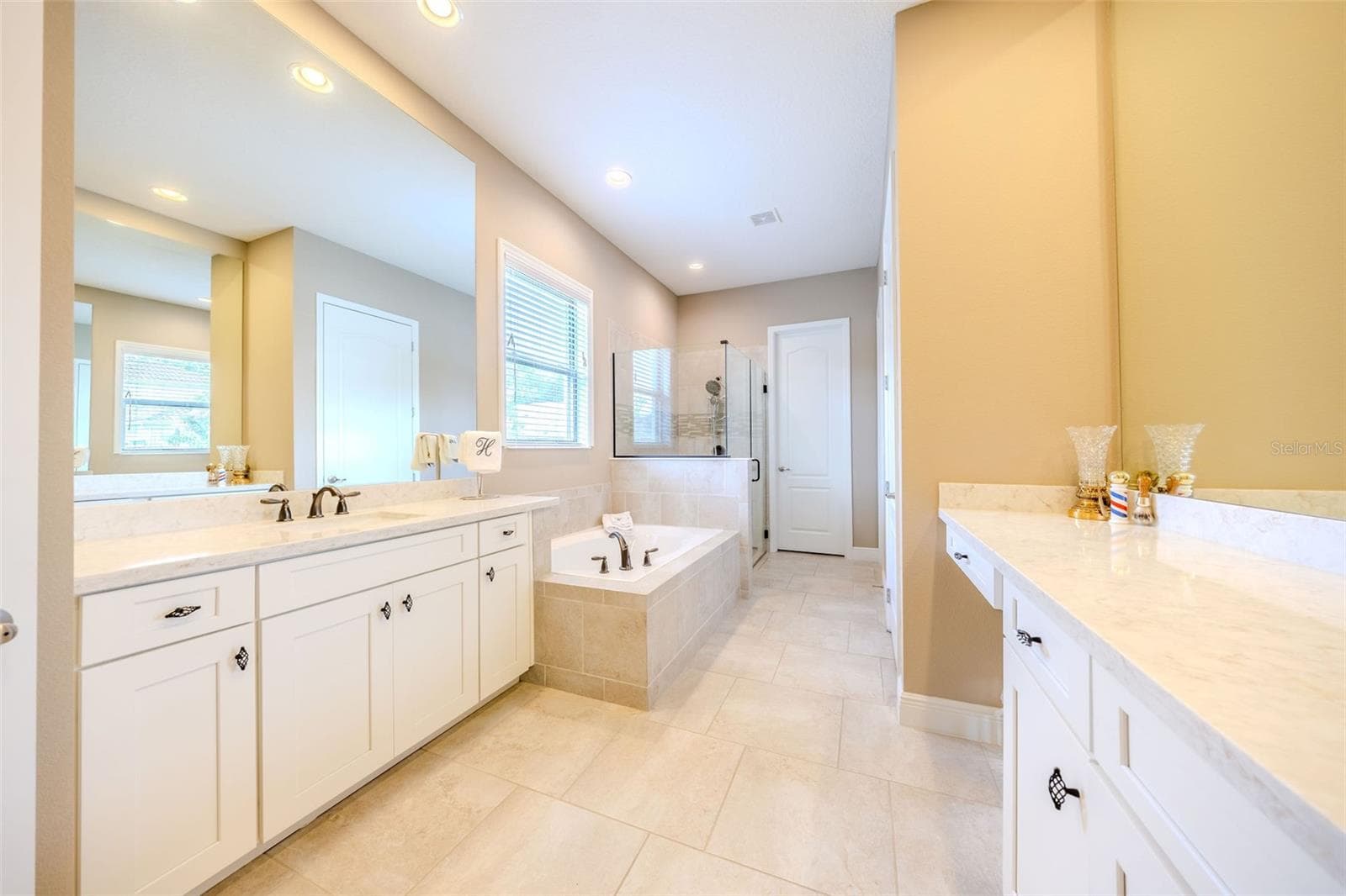 427 BLUE BIRCH COURT — photo 39 of 64