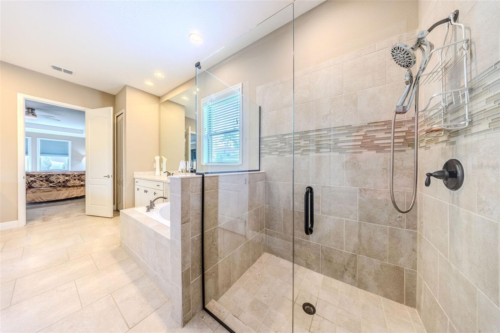 427 BLUE BIRCH COURT — photo 40 of 64