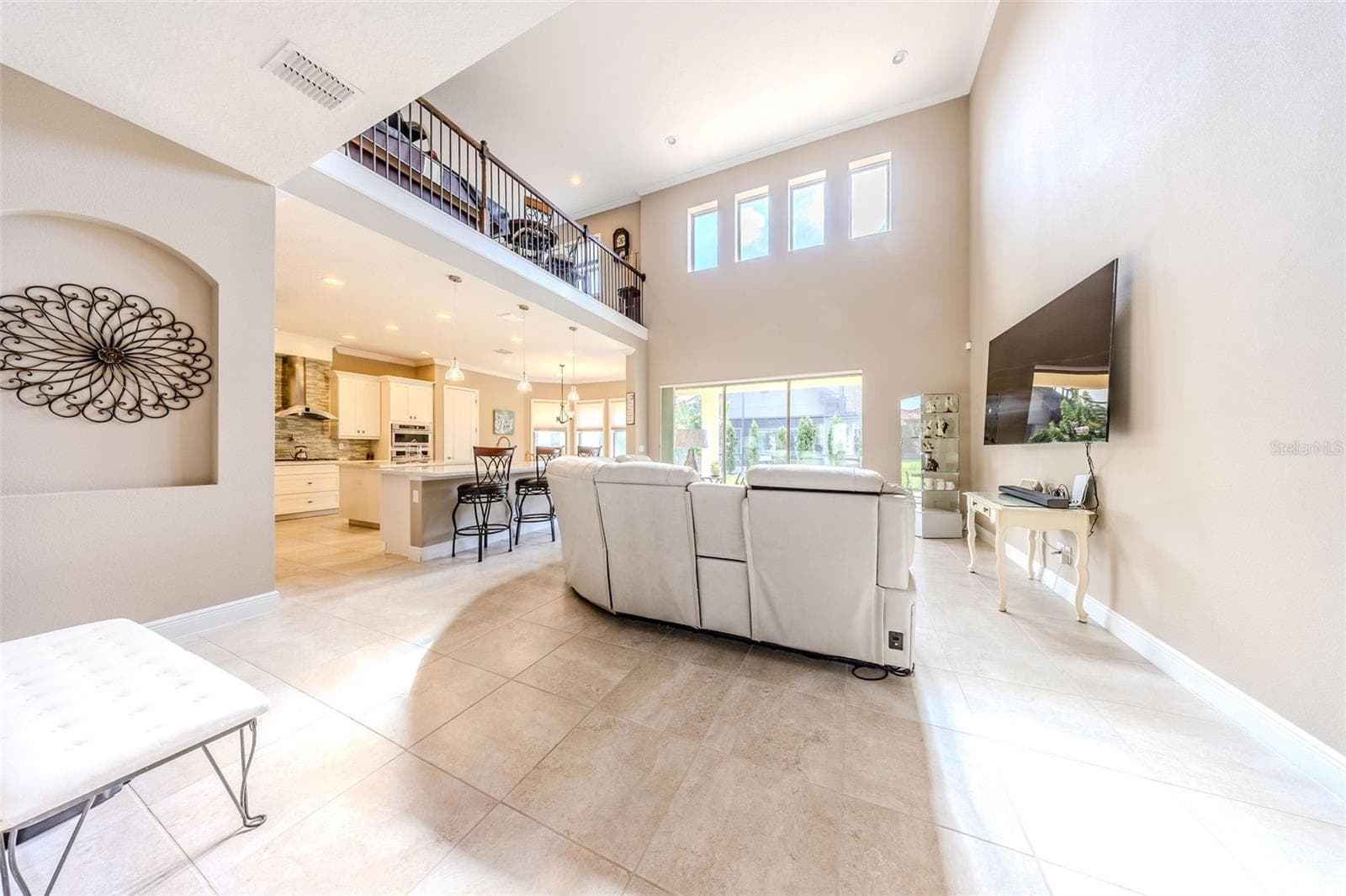 427 BLUE BIRCH COURT — photo 16 of 64