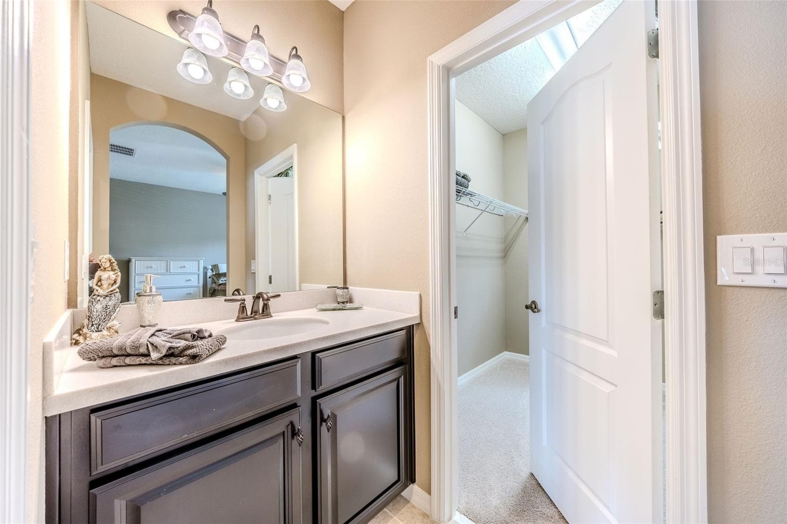 427 BLUE BIRCH COURT — photo 55 of 64