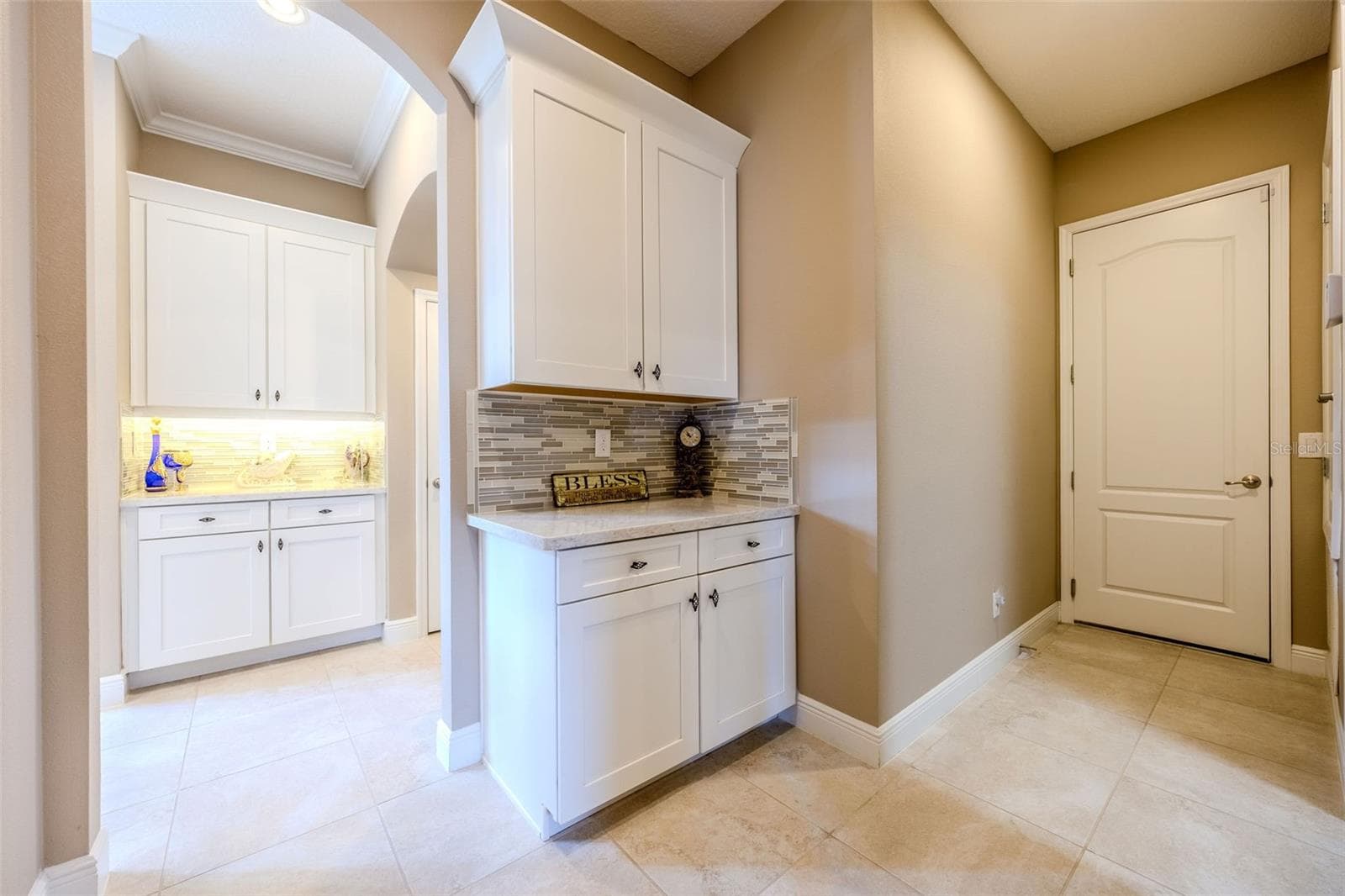 427 BLUE BIRCH COURT — photo 30 of 64