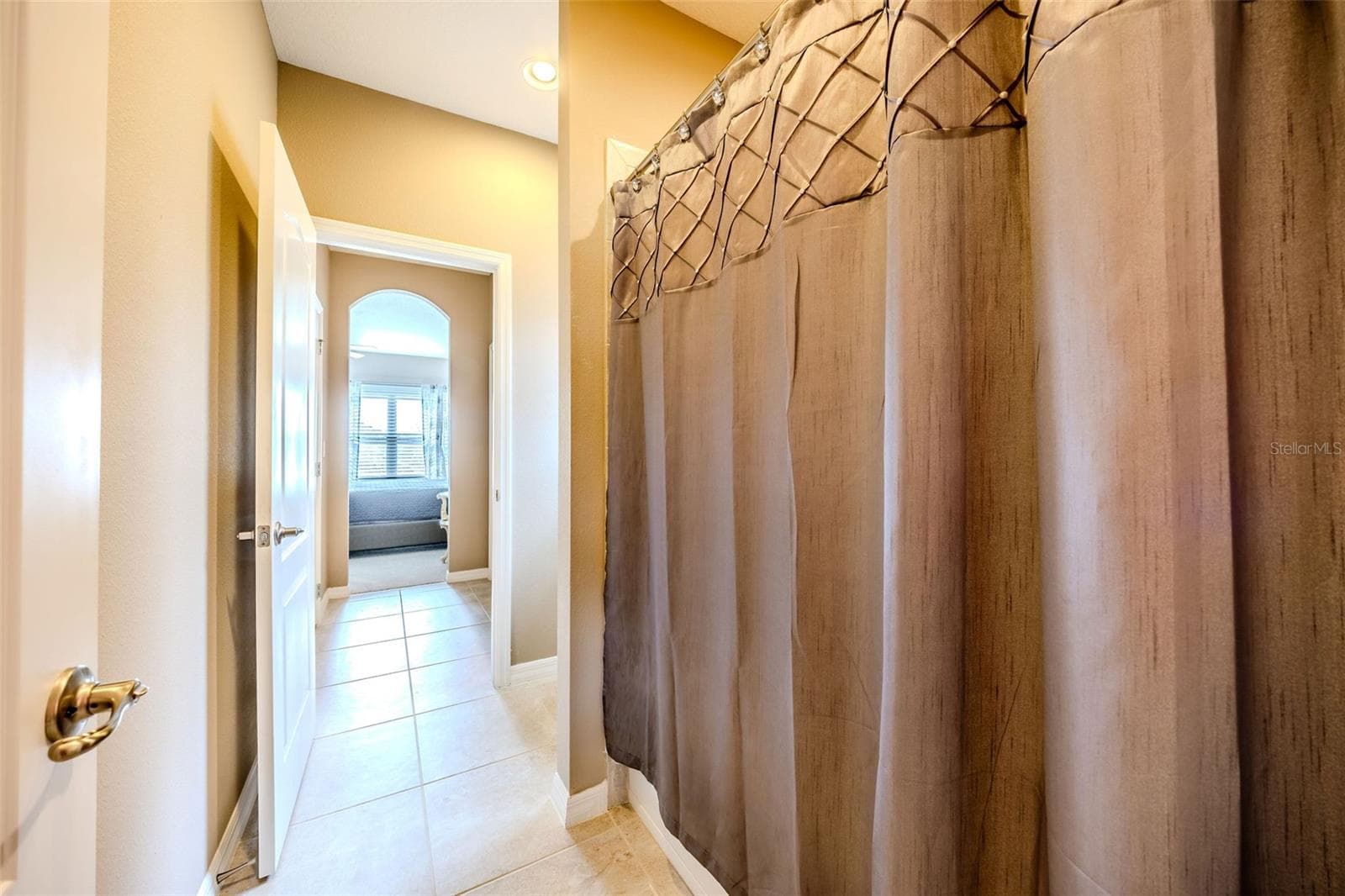 427 BLUE BIRCH COURT — photo 56 of 64