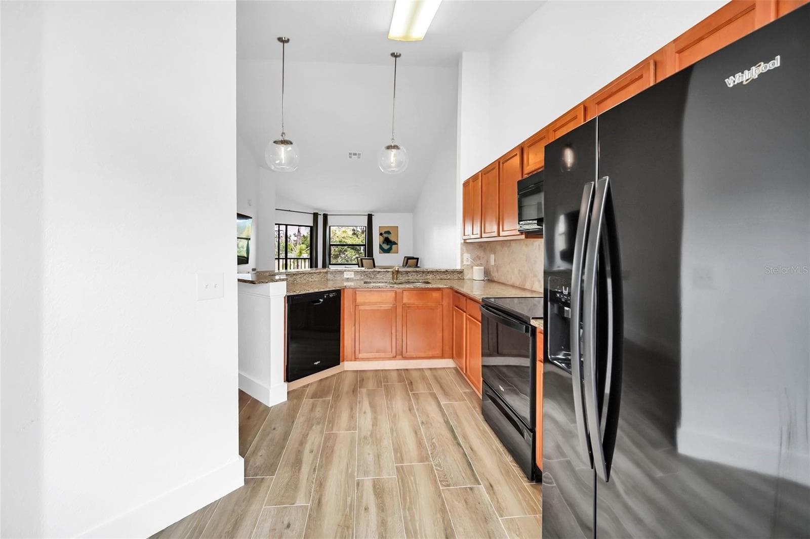 7823 SUGAR BEND DRIVE — photo 6 of 16