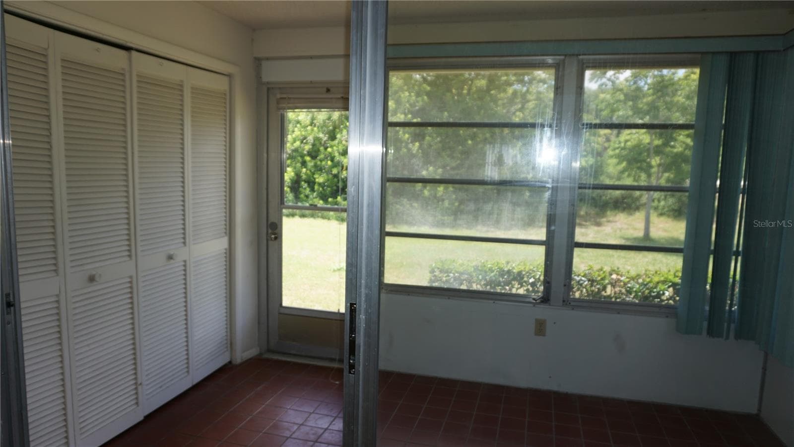 12543 DEARBORN DRIVE — photo 13 of 25