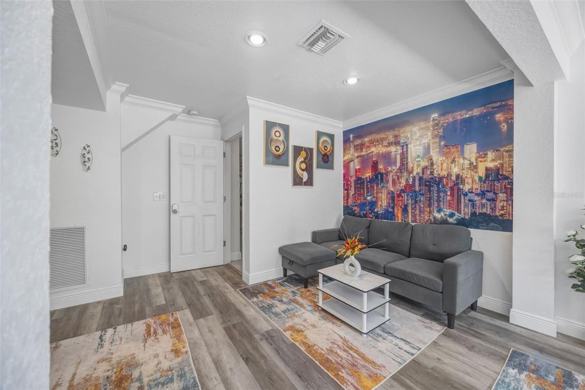 815 2ND AVENUE — photo 35 of 47