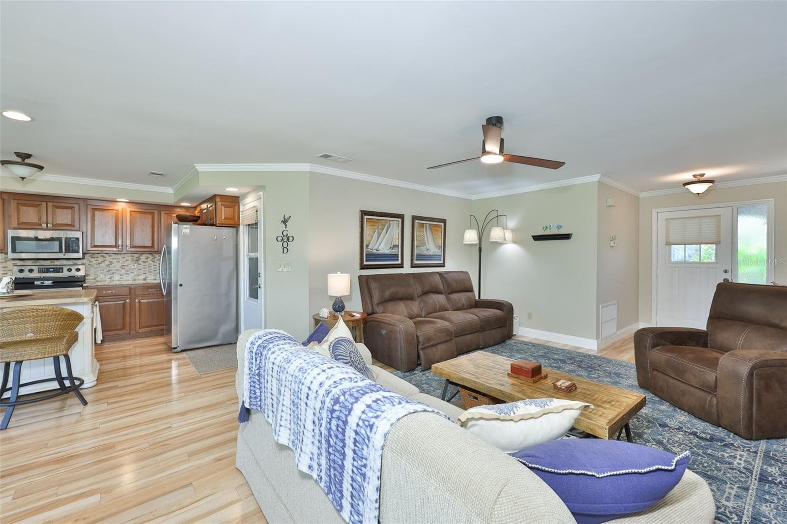 1403 LANGLEY DRIVE — photo 23 of 38