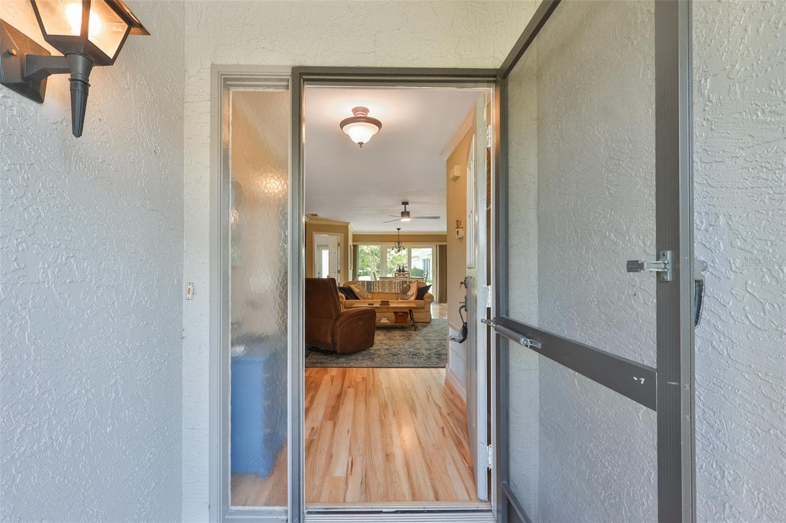 1403 LANGLEY DRIVE — photo 5 of 38
