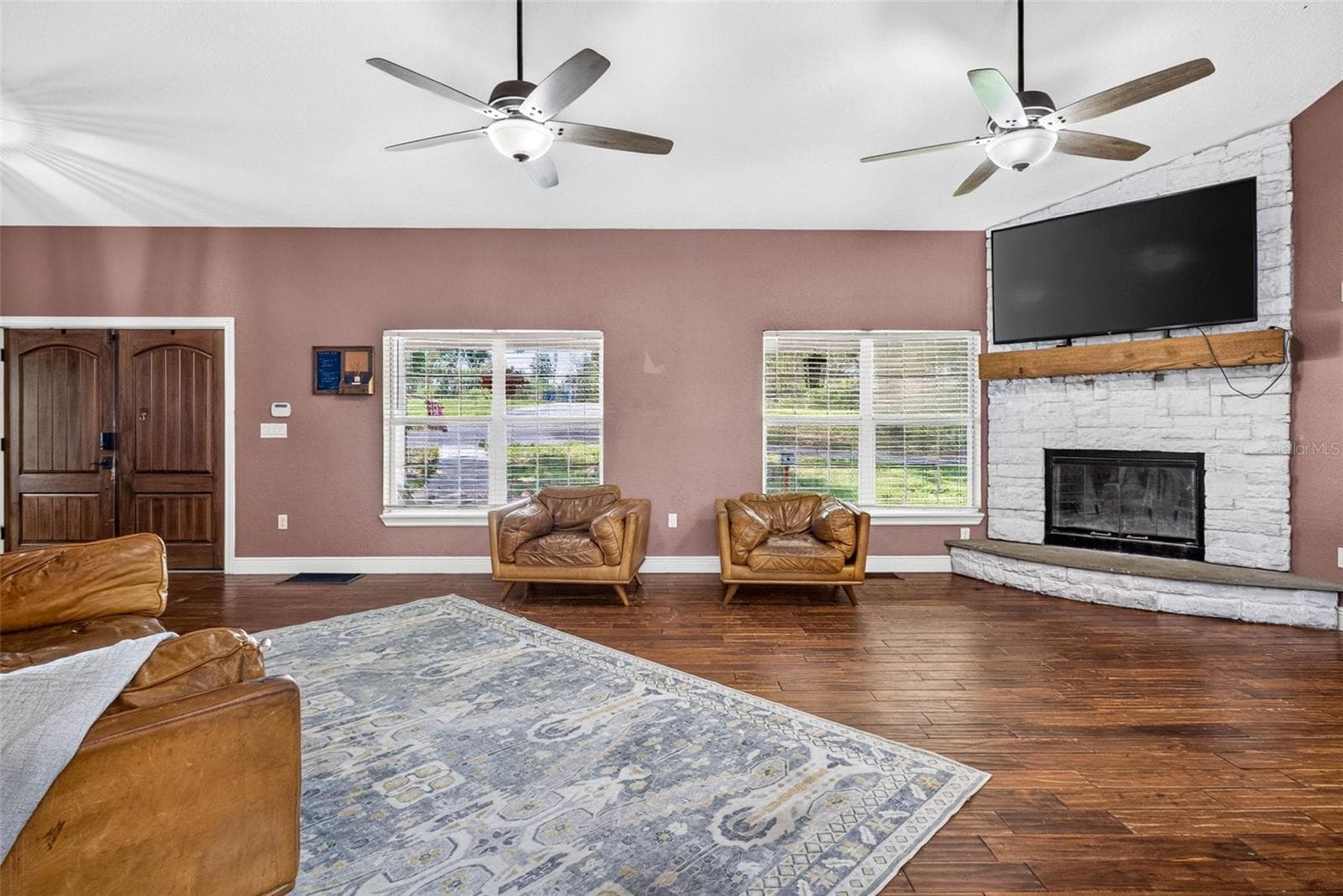 4243 NANCY CREEK BOULEVARD — photo 11 of 94