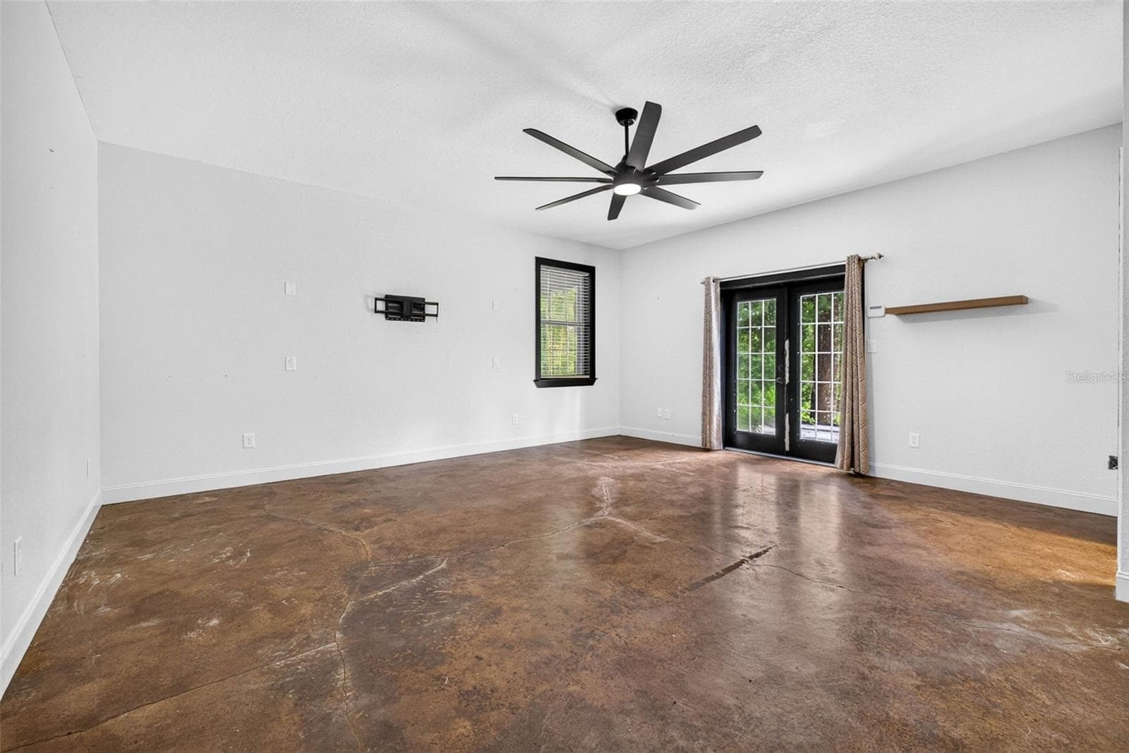 4243 NANCY CREEK BOULEVARD — photo 45 of 94