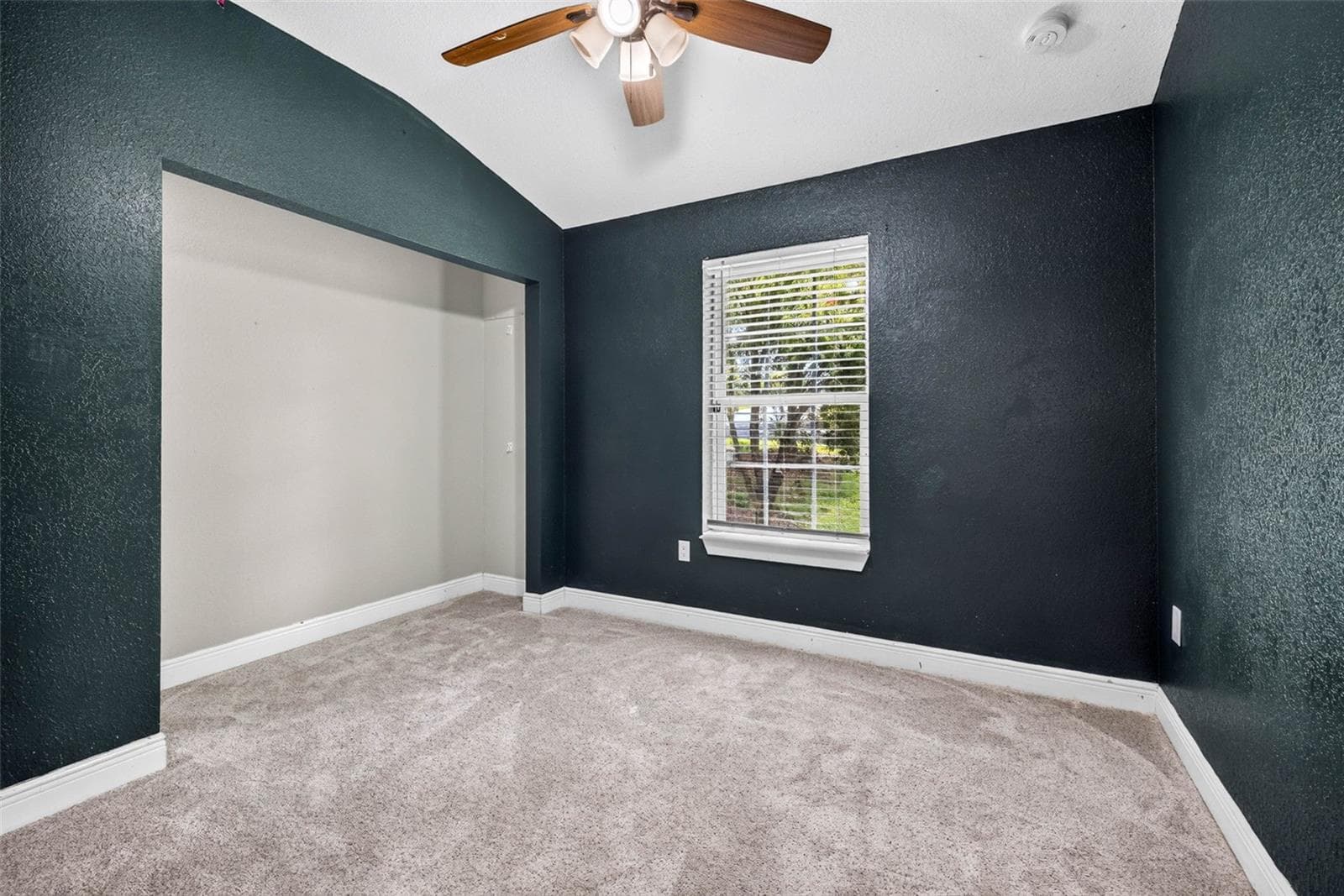 4243 NANCY CREEK BOULEVARD — photo 34 of 94