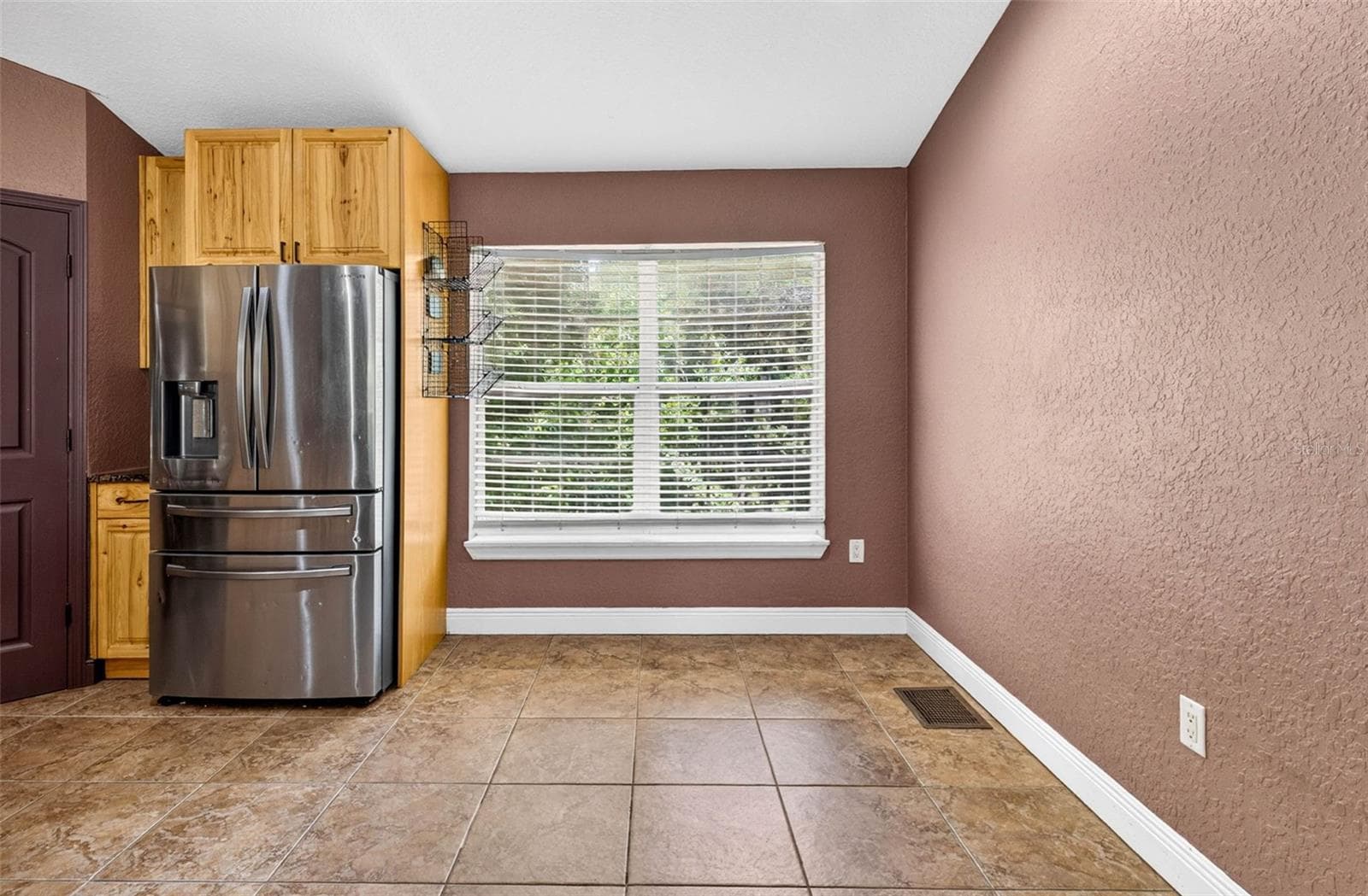 4243 NANCY CREEK BOULEVARD — photo 19 of 94