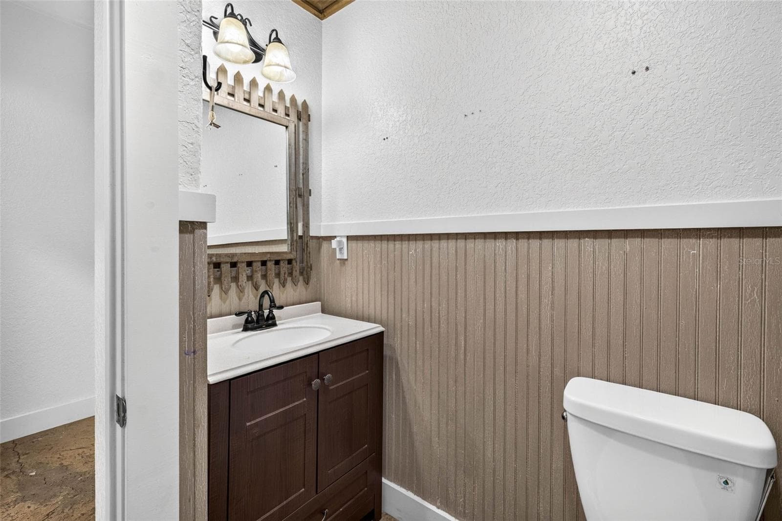4243 NANCY CREEK BOULEVARD — photo 47 of 94