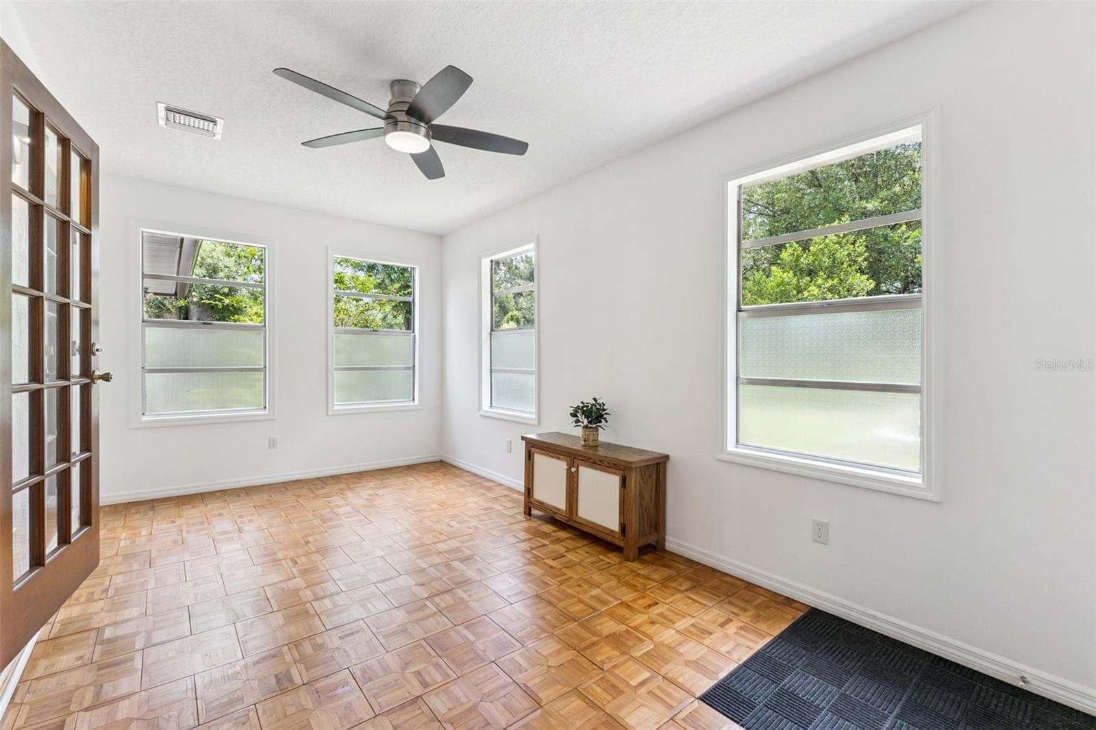 125 DONNA CIRCLE — photo 30 of 43