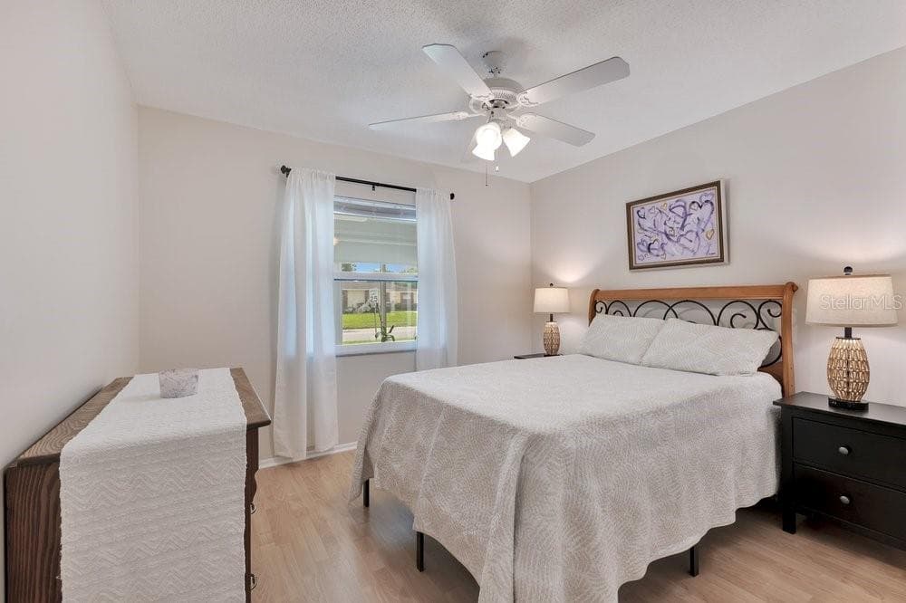 2462 MILL RUN BOULEVARD — photo 16 of 46