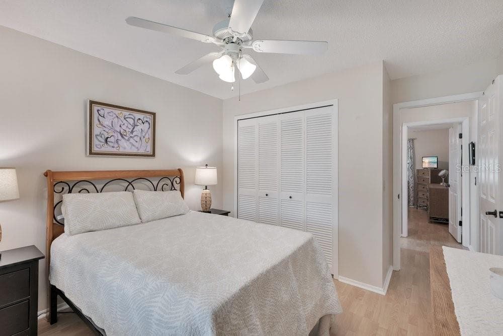 2462 MILL RUN BOULEVARD — photo 17 of 46