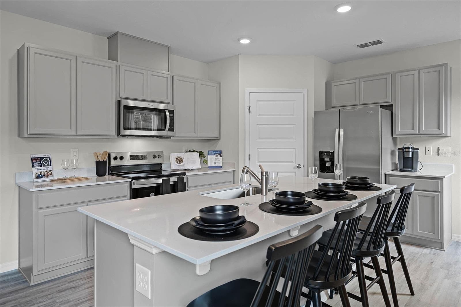 8563 MADRID STREET — photo 6 of 30