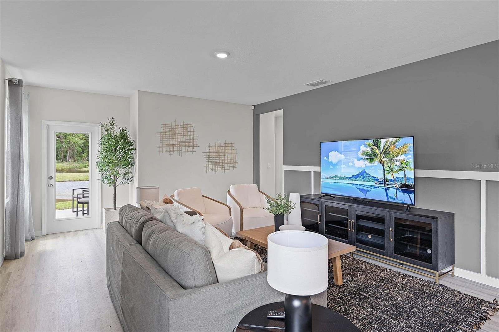 8563 MADRID STREET — photo 2 of 30