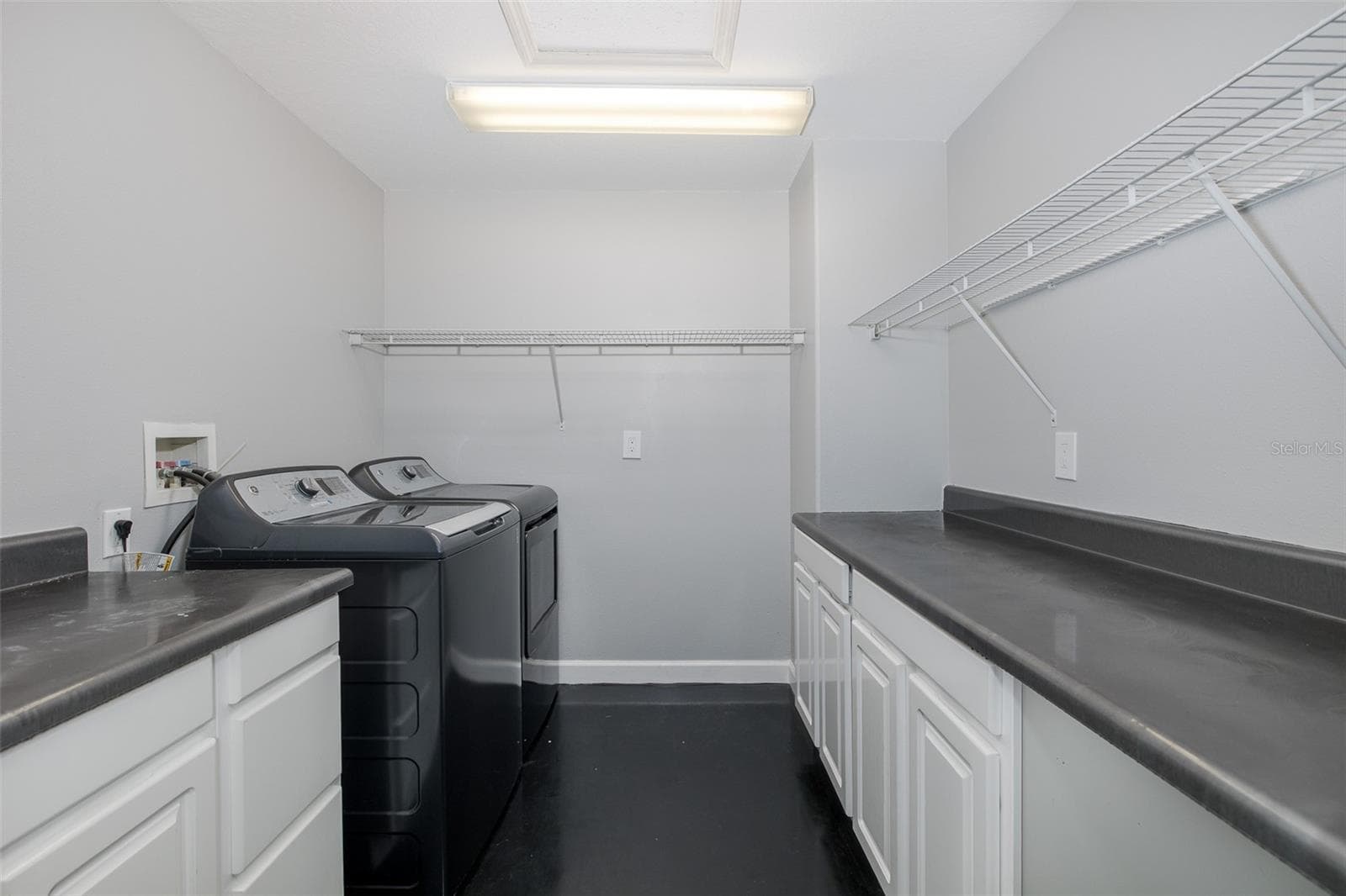 2989 ESTANCIA PLACE — photo 38 of 45